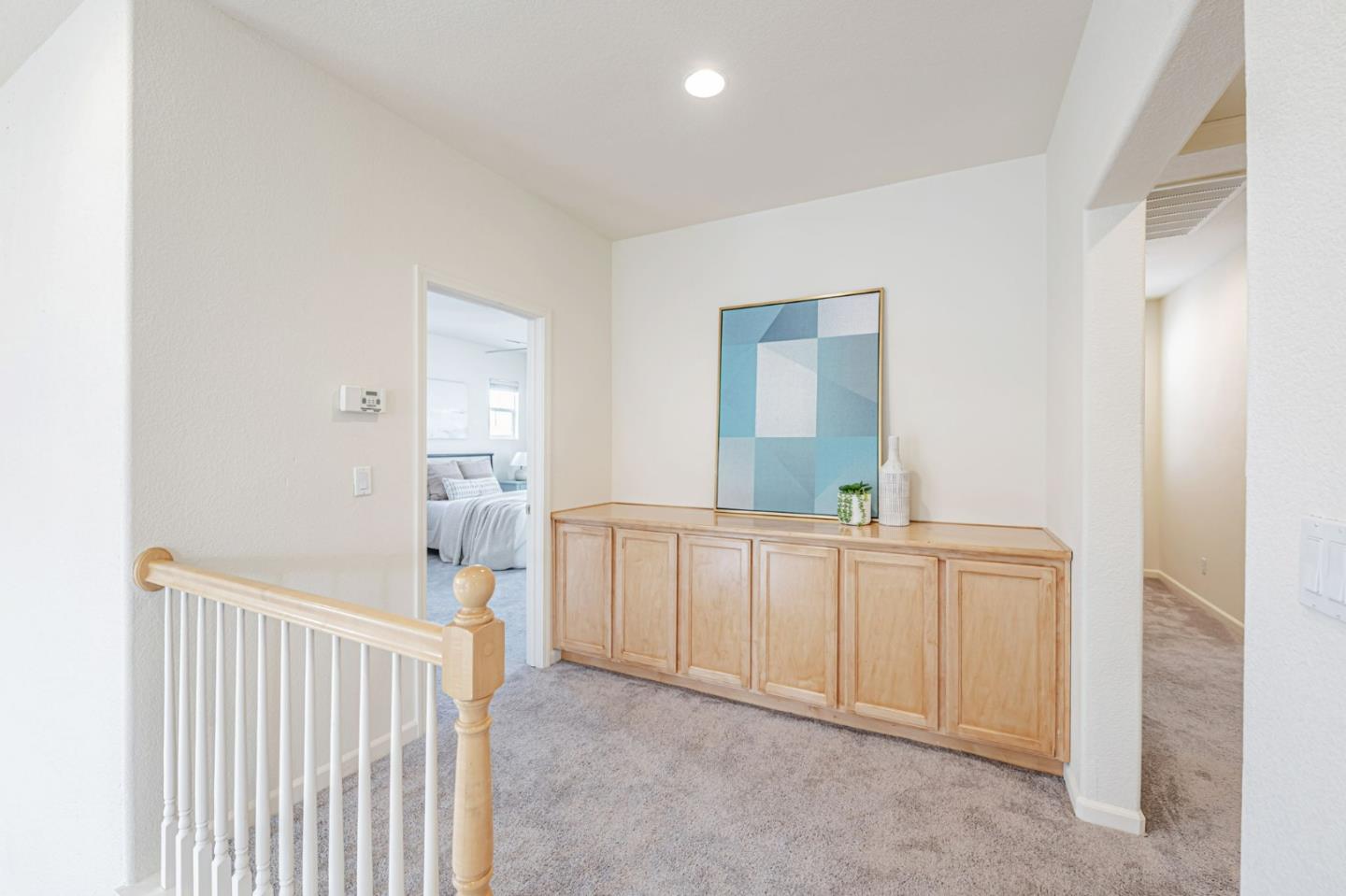 Detail Gallery Image 25 of 53 For 6619 Sao Tiago Way, Elk Grove,  CA 95757 - 5 Beds | 3/1 Baths