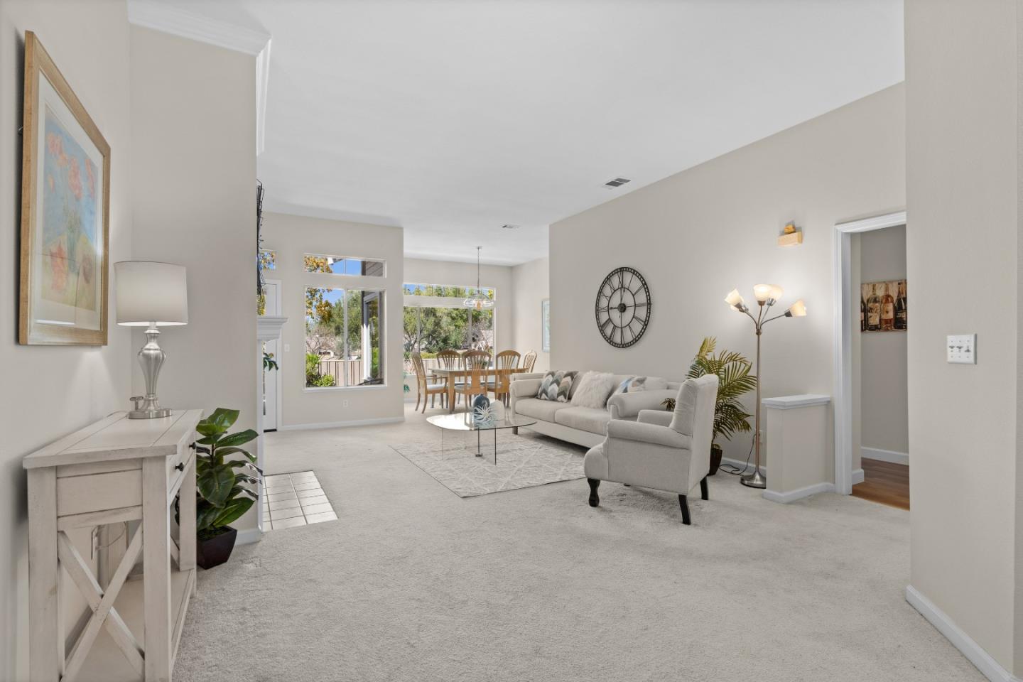 Detail Gallery Image 2 of 26 For 8803 Grape Wagon Cir, San Jose,  CA 95135 - 2 Beds | 2 Baths