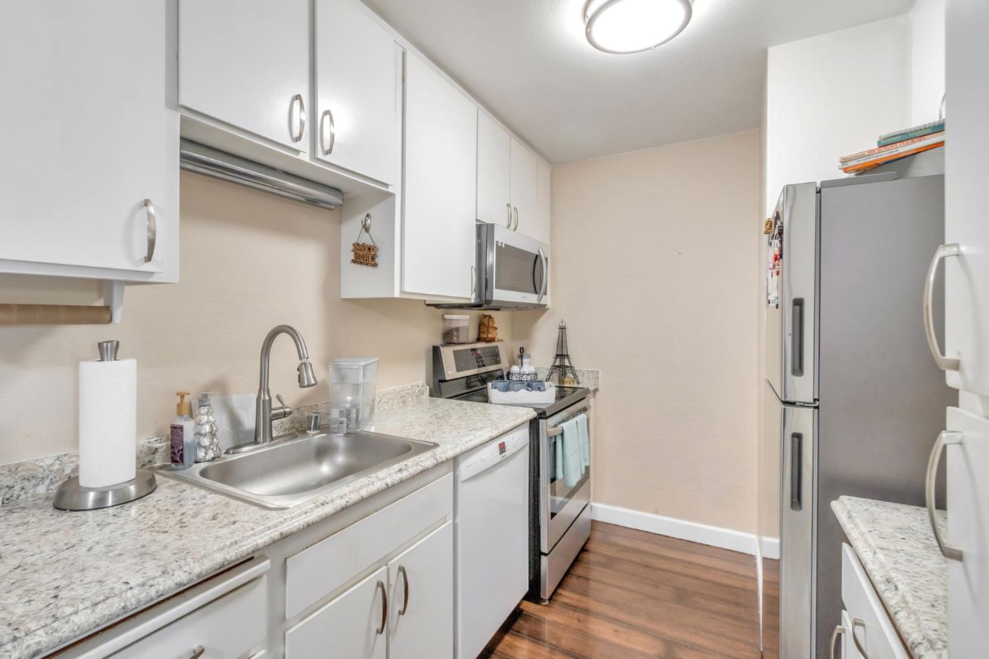 Detail Gallery Image 11 of 35 For 288 Tradewinds Dr #13,  San Jose,  CA 95123 - 1 Beds | 1 Baths