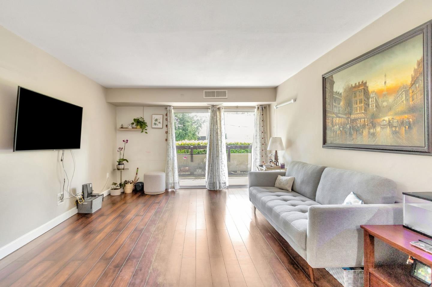 Detail Gallery Image 4 of 35 For 288 Tradewinds Dr #13,  San Jose,  CA 95123 - 1 Beds | 1 Baths