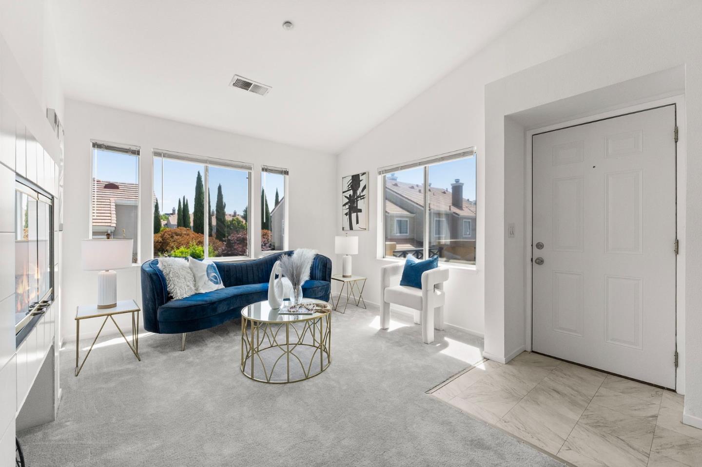 Detail Gallery Image 10 of 36 For 84 Mirabelli Cir, San Jose,  CA 95134 - 2 Beds | 2 Baths
