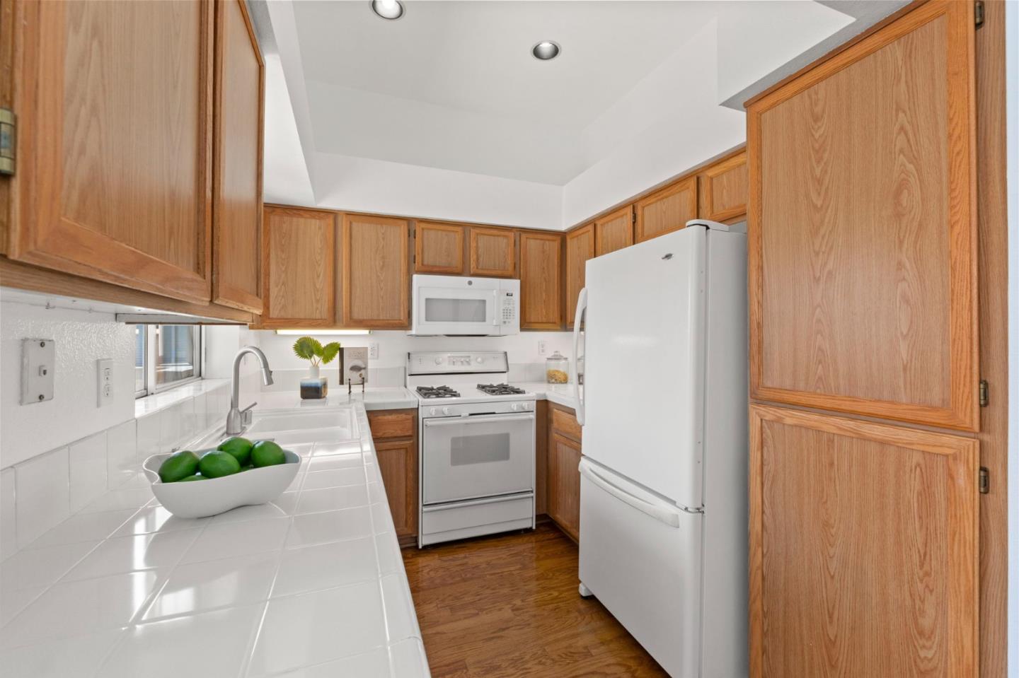 Detail Gallery Image 22 of 36 For 84 Mirabelli Cir, San Jose,  CA 95134 - 2 Beds | 2 Baths