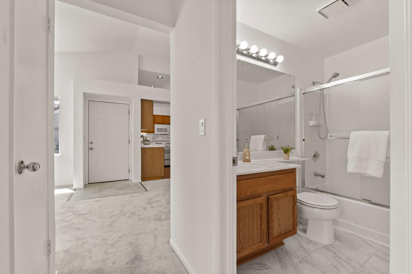 Detail Gallery Image 29 of 36 For 84 Mirabelli Cir, San Jose,  CA 95134 - 2 Beds | 2 Baths