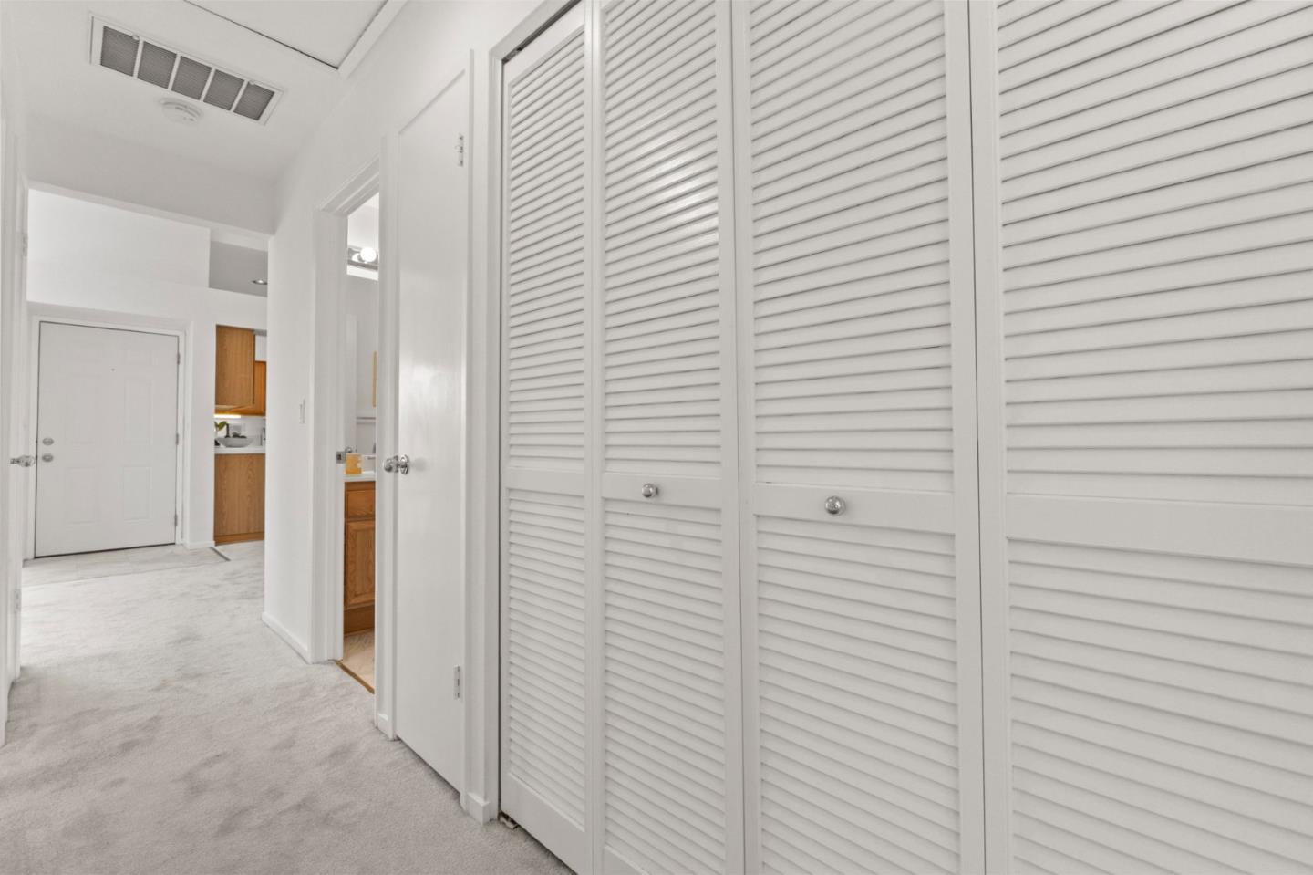 Detail Gallery Image 30 of 36 For 84 Mirabelli Cir, San Jose,  CA 95134 - 2 Beds | 2 Baths