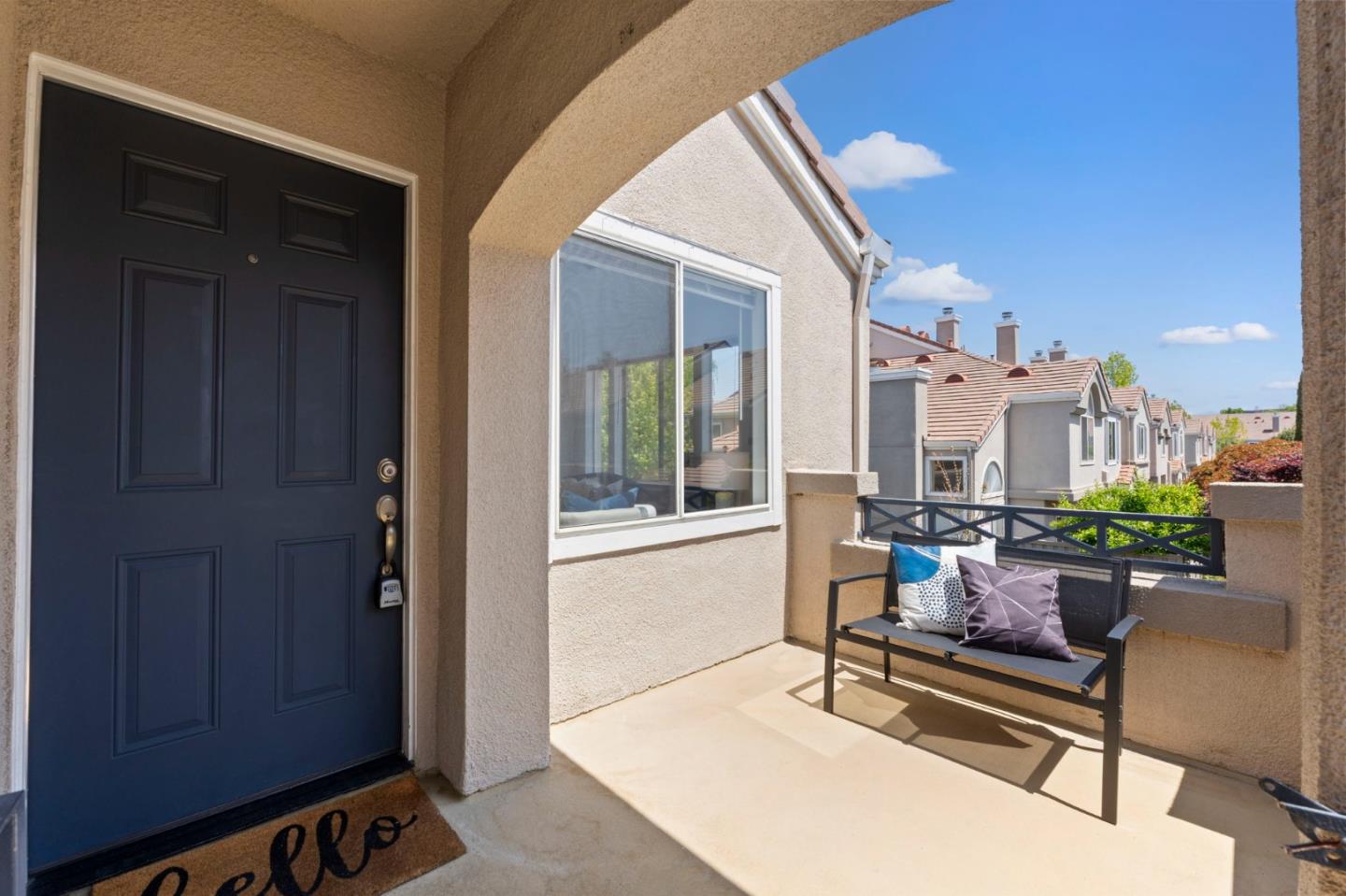 Detail Gallery Image 5 of 36 For 84 Mirabelli Cir, San Jose,  CA 95134 - 2 Beds | 2 Baths