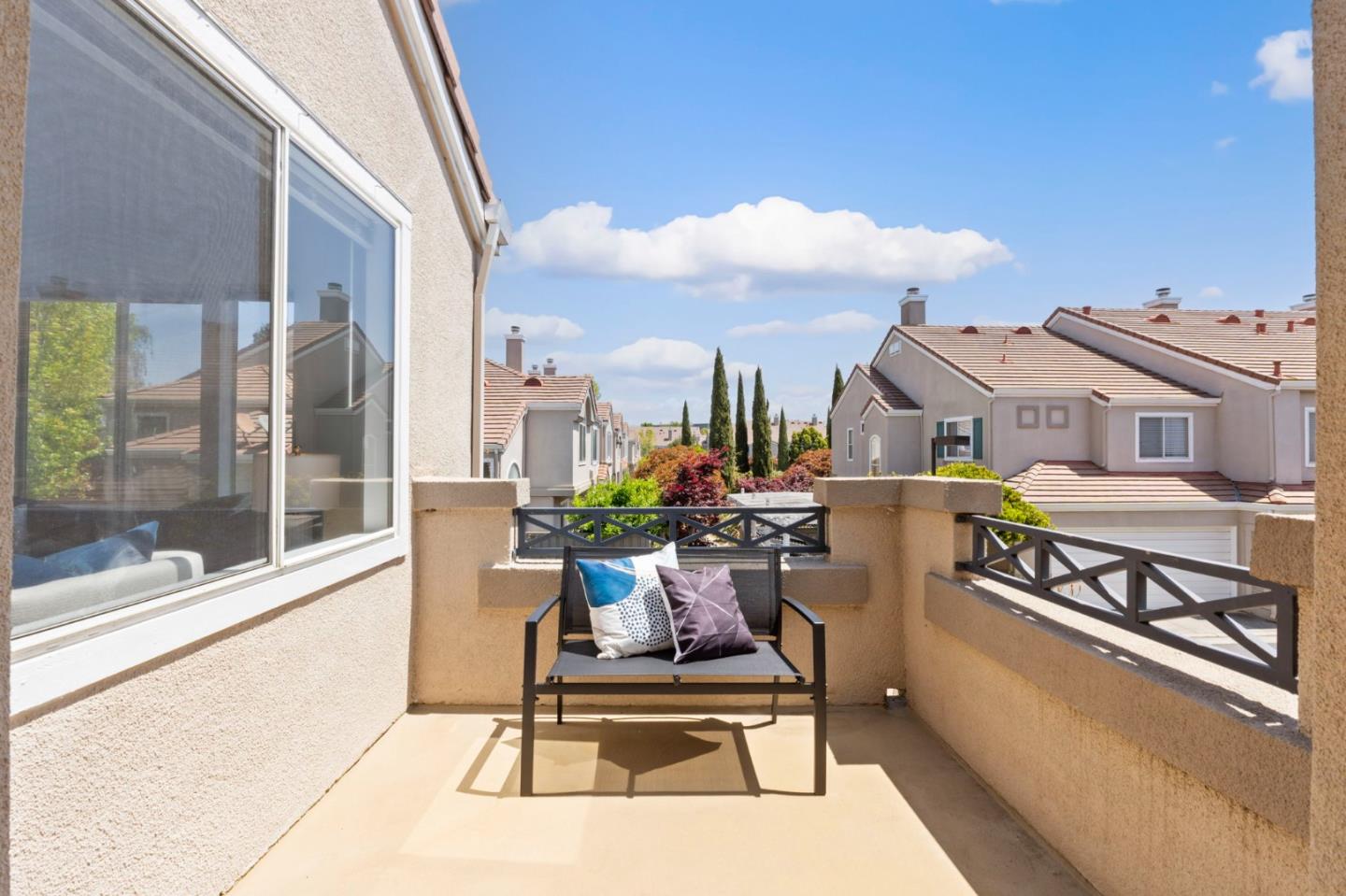 Detail Gallery Image 7 of 36 For 84 Mirabelli Cir, San Jose,  CA 95134 - 2 Beds | 2 Baths