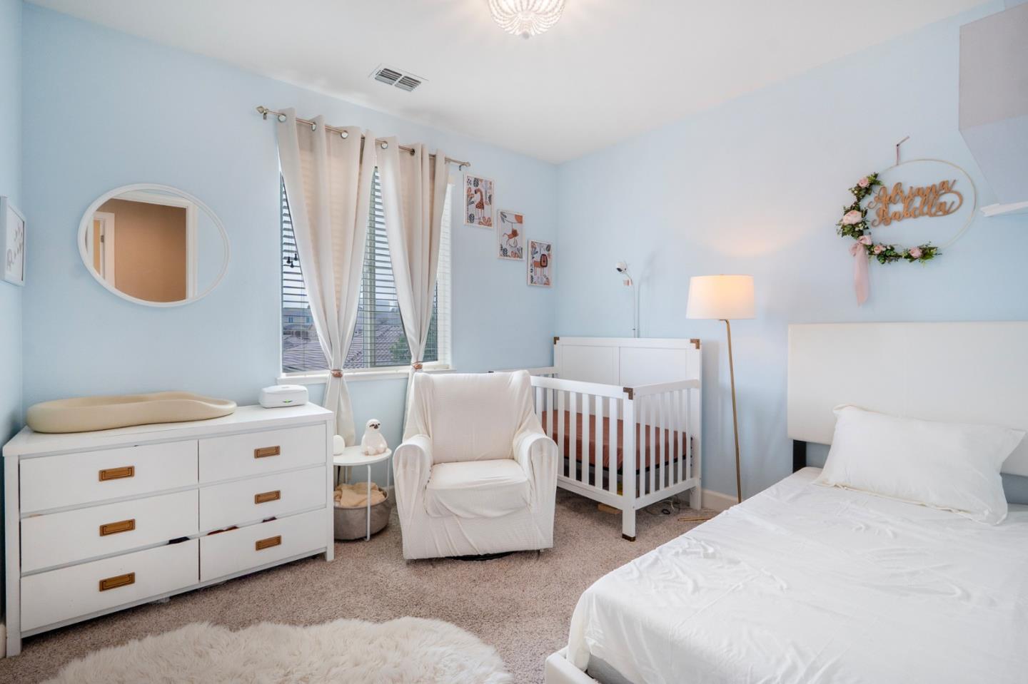 Detail Gallery Image 16 of 36 For 1551 Lily Ct, Hollister,  CA 95023 - 3 Beds | 2/1 Baths