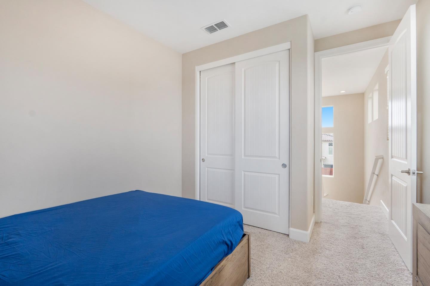 Detail Gallery Image 21 of 36 For 1551 Lily Ct, Hollister,  CA 95023 - 3 Beds | 2/1 Baths