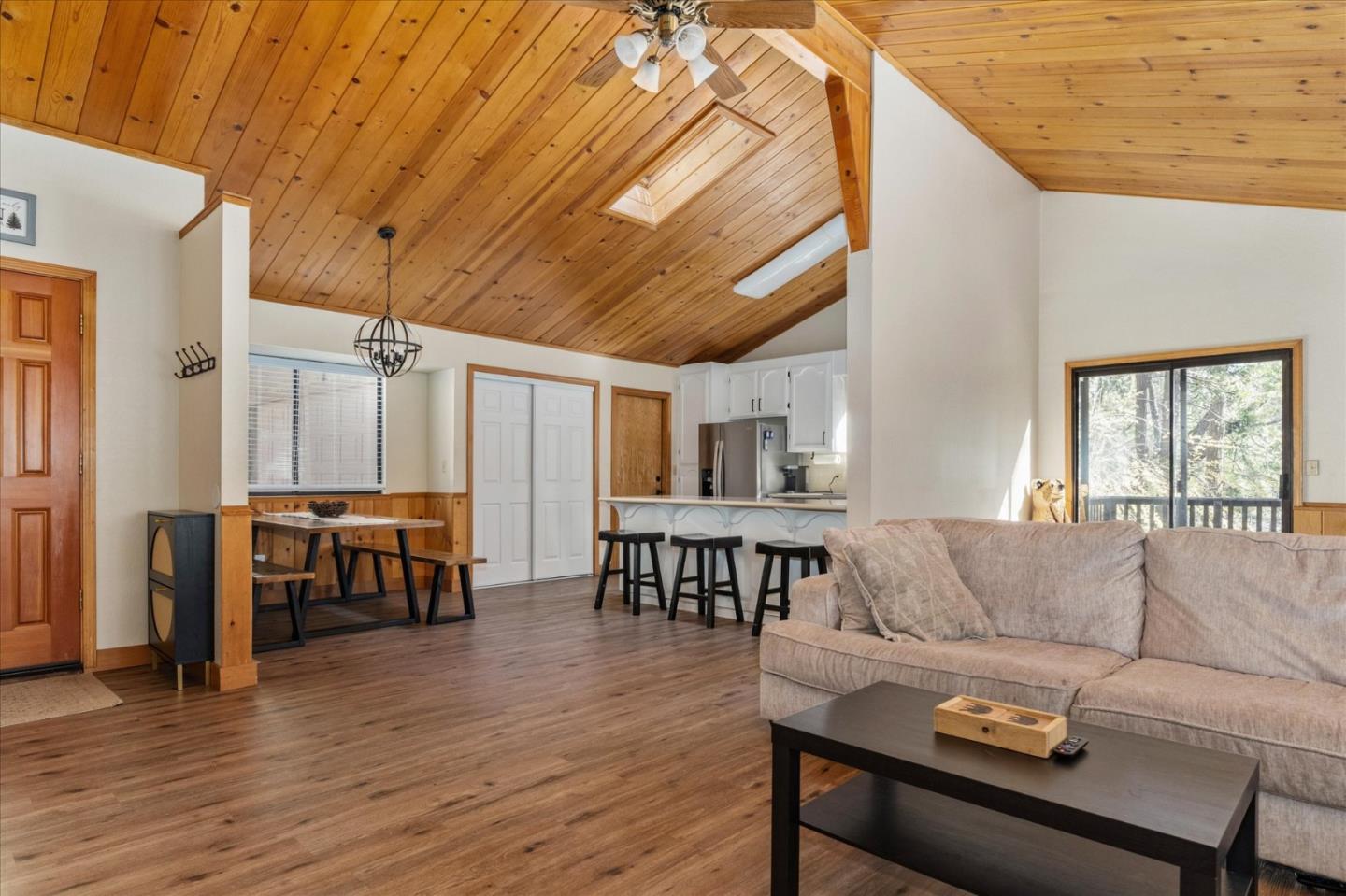 Detail Gallery Image 10 of 28 For 2657 Venado, Arnold,  CA 95223 - 4 Beds | 3 Baths