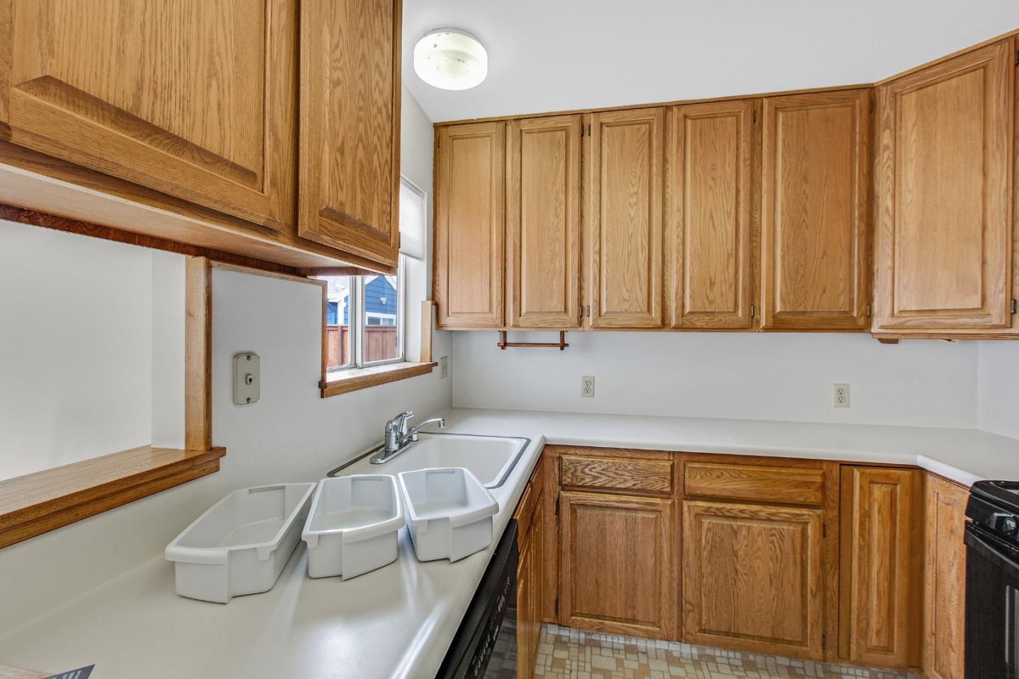 property-img