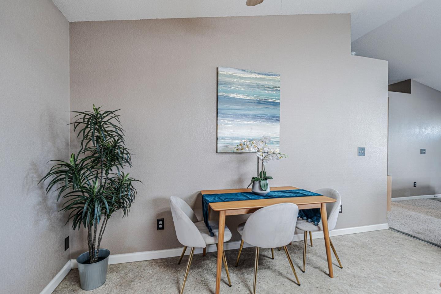 Detail Gallery Image 18 of 37 For 1519 Tamara Ct, Escalon,  CA 95320 - 4 Beds | 2 Baths