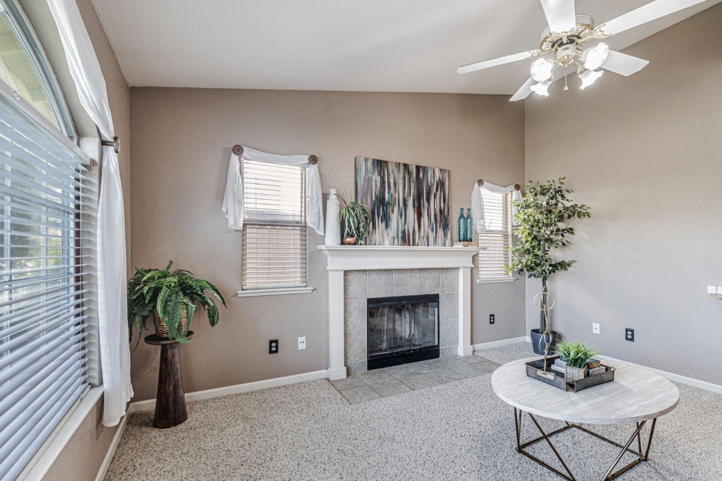 Detail Gallery Image 8 of 37 For 1519 Tamara Ct, Escalon,  CA 95320 - 4 Beds | 2 Baths