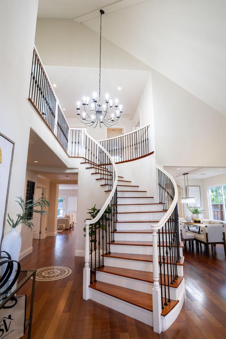 Detail Gallery Image 7 of 35 For 2124 Oakley Ave, Menlo Park,  CA 94025 - 5 Beds | 4 Baths
