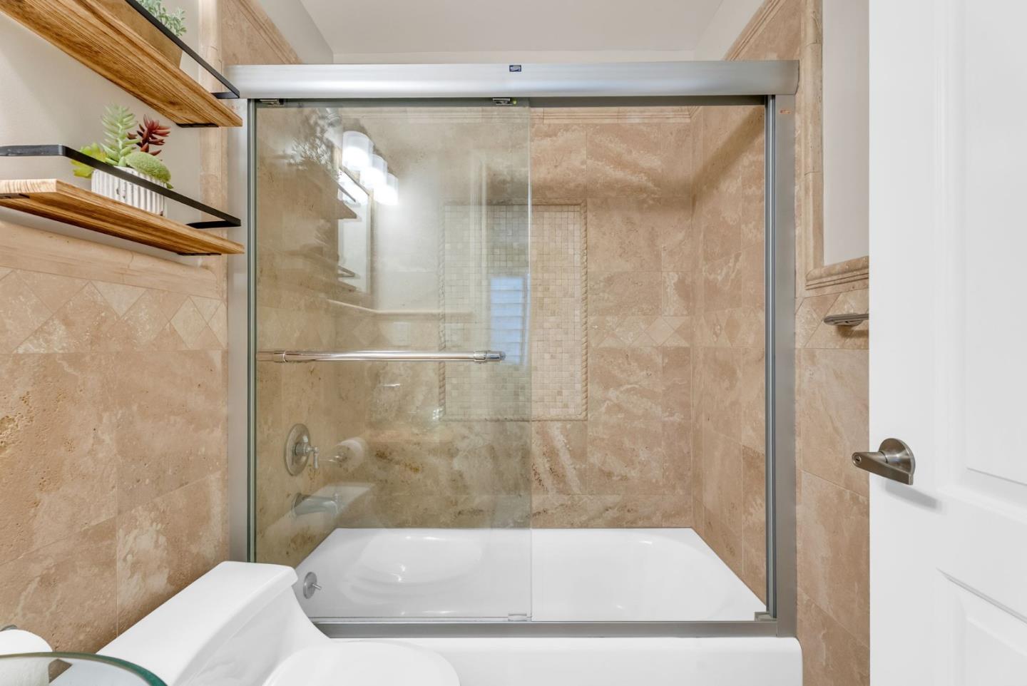 Detail Gallery Image 64 of 96 For 1851 21st Ave, San Francisco,  CA 94122 - 5 Beds | 6/1 Baths