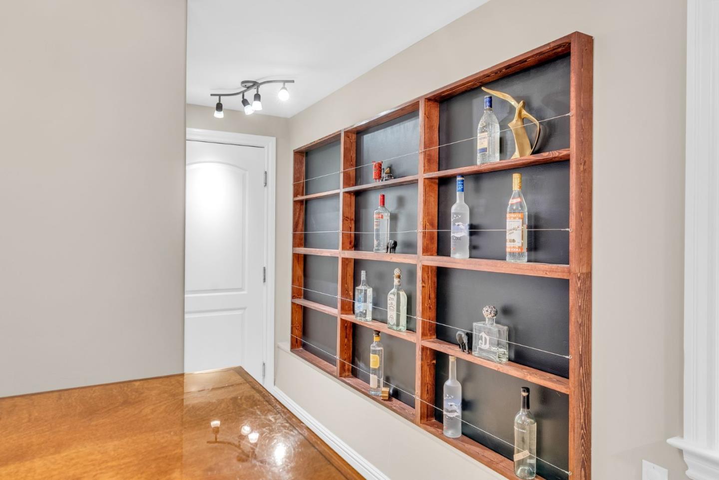 Detail Gallery Image 74 of 96 For 1851 21st Ave, San Francisco,  CA 94122 - 5 Beds | 6/1 Baths