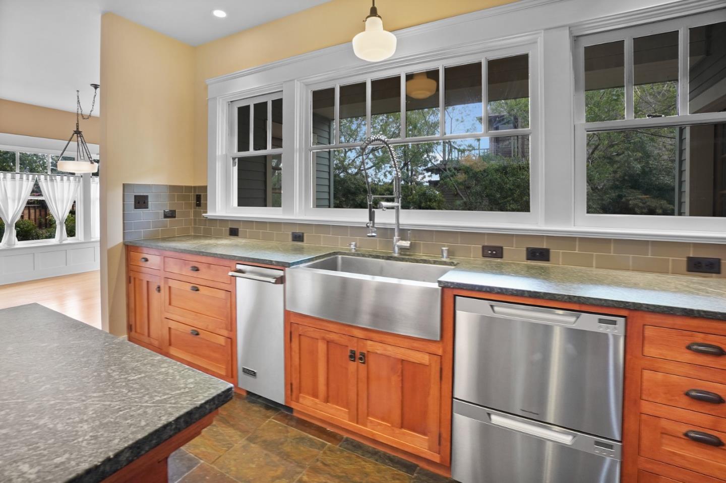 Detail Gallery Image 20 of 80 For 385 Miramar Dr, Half Moon Bay,  CA 94019 - 4 Beds | 3 Baths