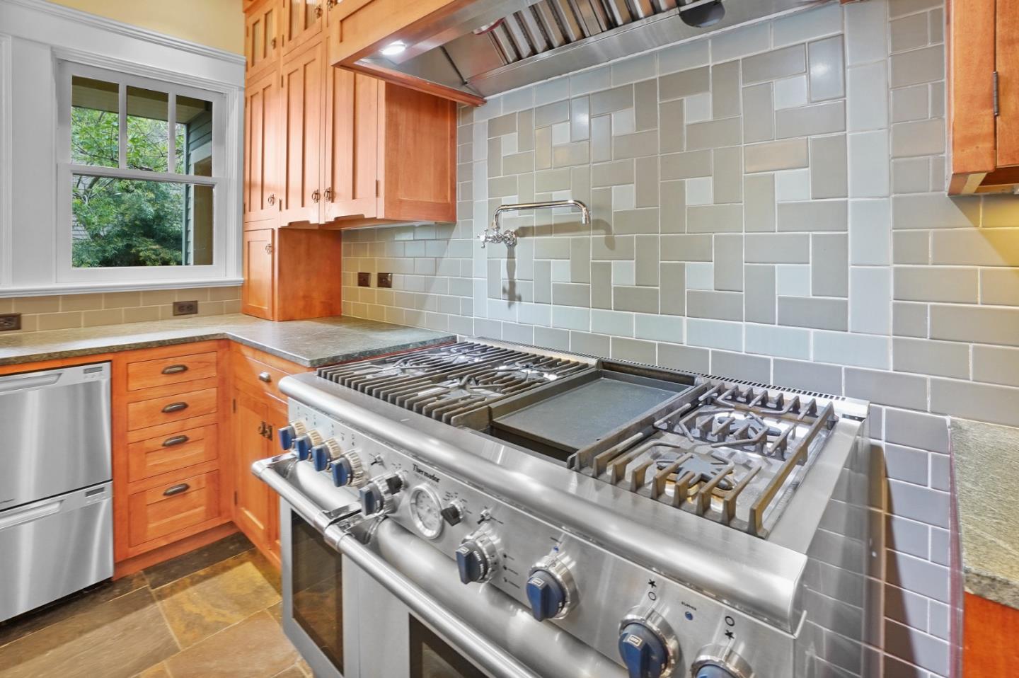Detail Gallery Image 23 of 80 For 385 Miramar Dr, Half Moon Bay,  CA 94019 - 4 Beds | 3 Baths