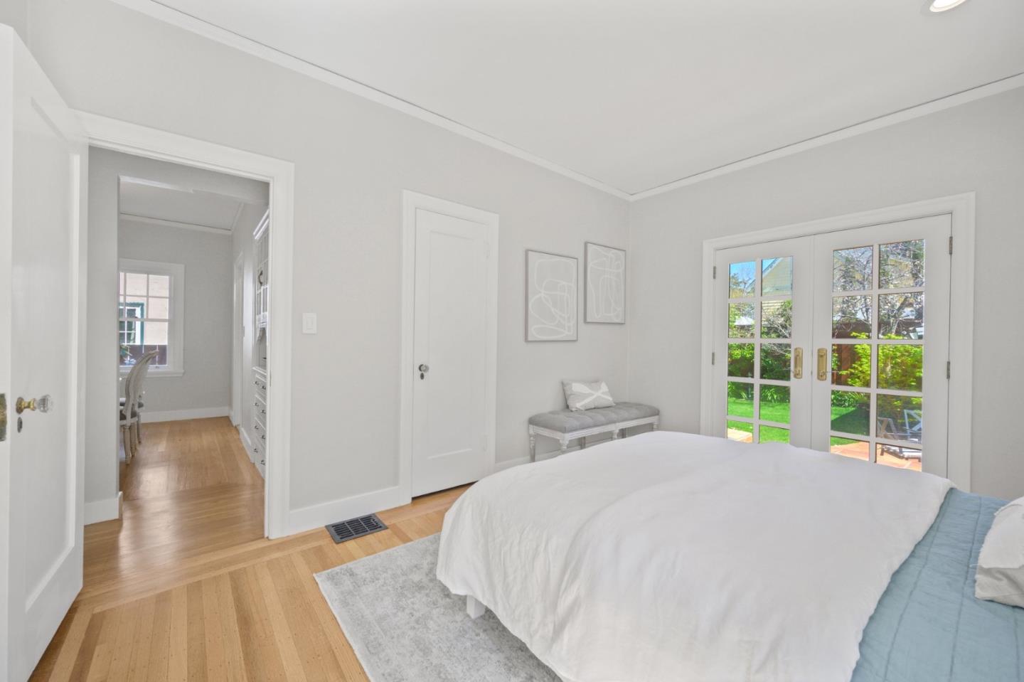 Detail Gallery Image 20 of 67 For 1249 Oak St, San Mateo,  CA 94402 - 3 Beds | 3 Baths