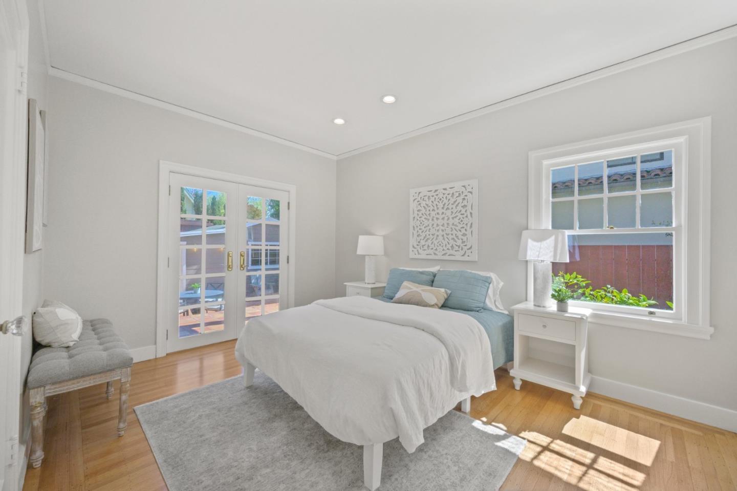 Detail Gallery Image 21 of 67 For 1249 Oak St, San Mateo,  CA 94402 - 3 Beds | 3 Baths