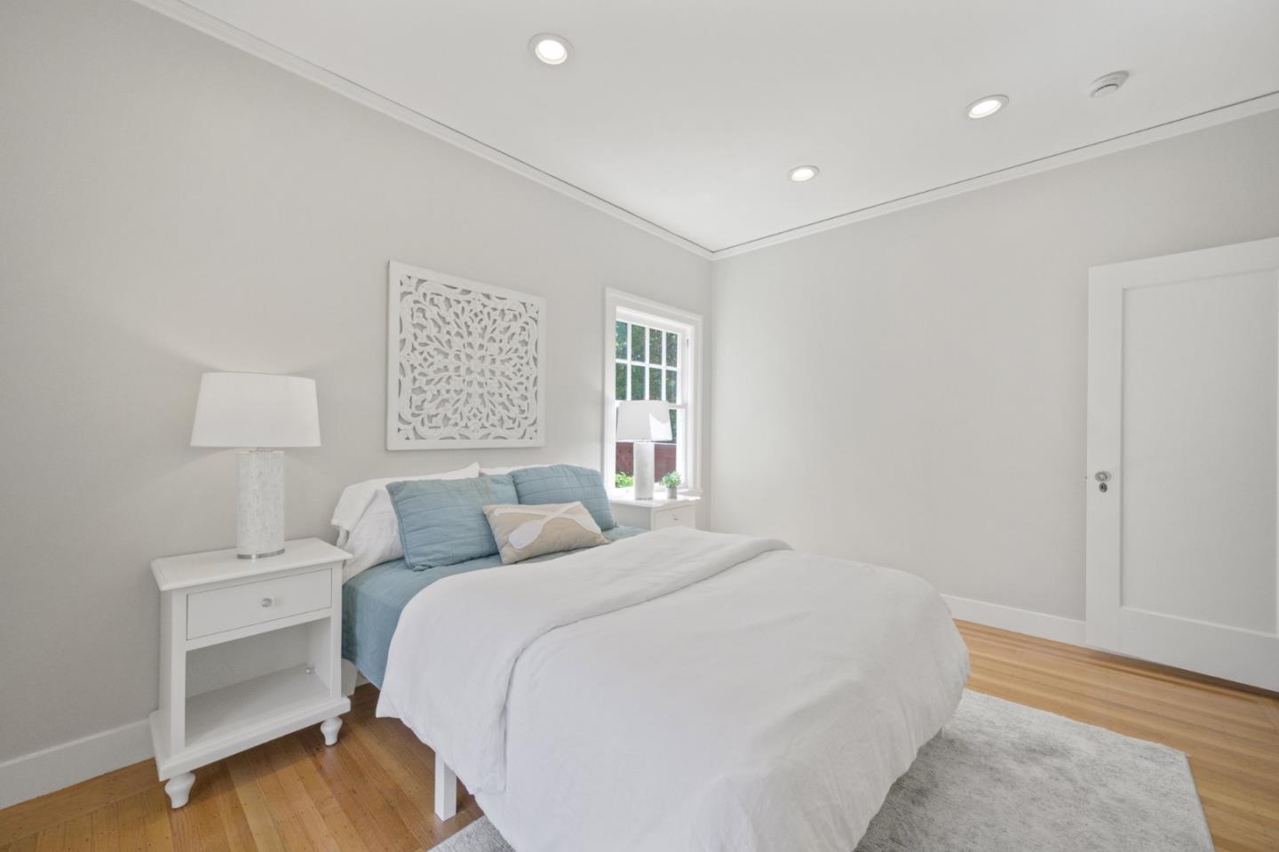Detail Gallery Image 22 of 67 For 1249 Oak St, San Mateo,  CA 94402 - 3 Beds | 3 Baths