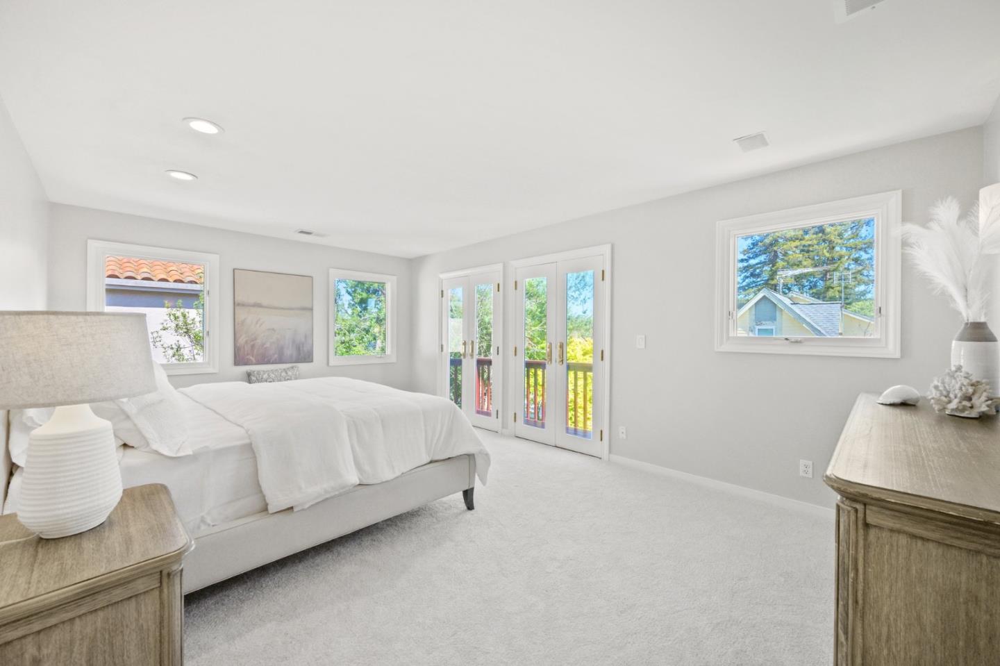 Detail Gallery Image 30 of 67 For 1249 Oak St, San Mateo,  CA 94402 - 3 Beds | 3 Baths