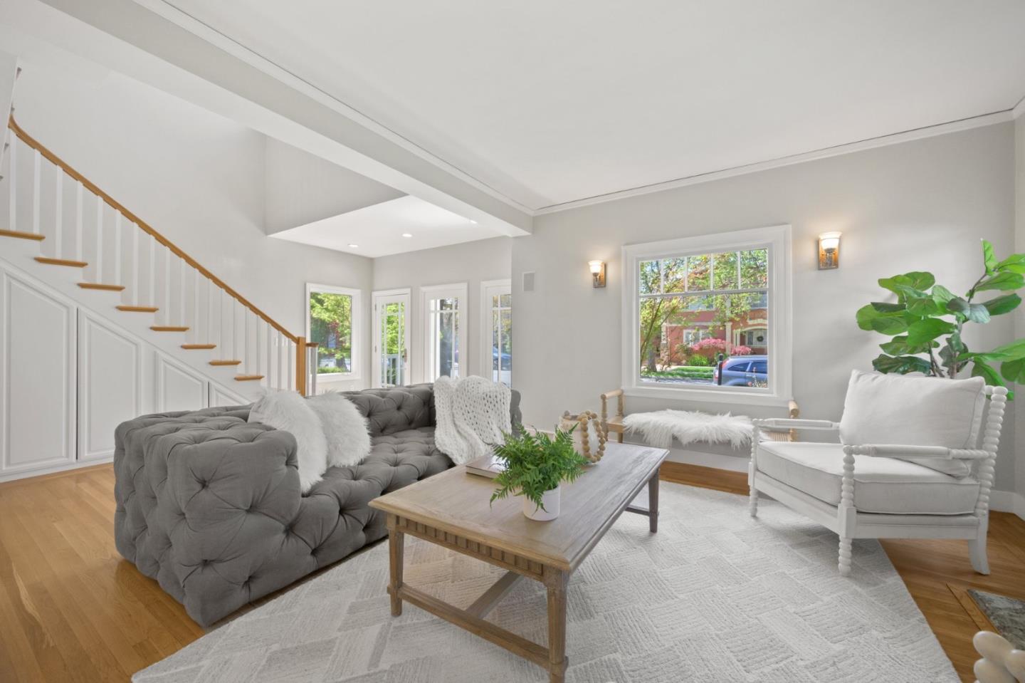 Detail Gallery Image 7 of 67 For 1249 Oak St, San Mateo,  CA 94402 - 3 Beds | 3 Baths