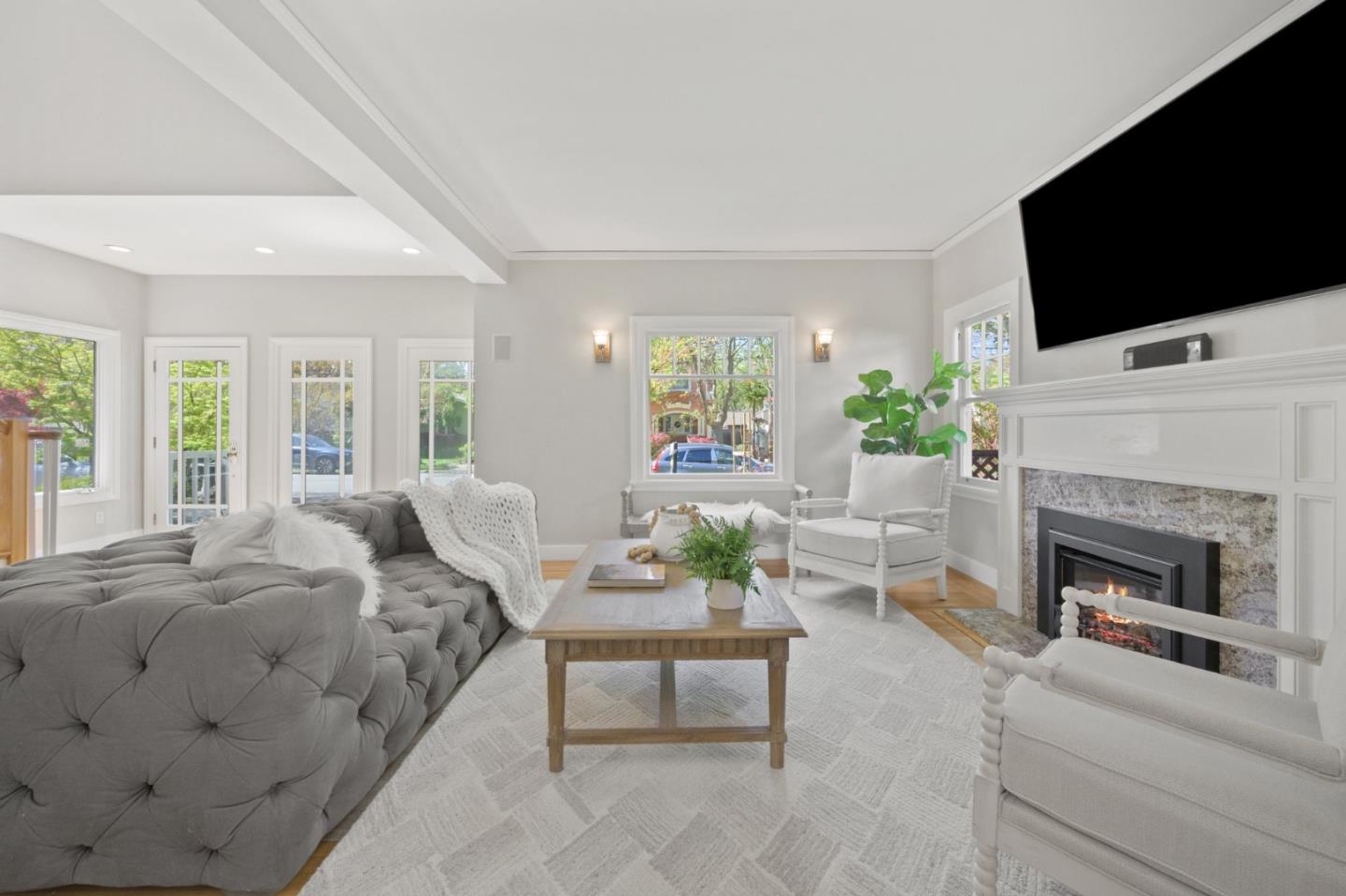 Detail Gallery Image 8 of 67 For 1249 Oak St, San Mateo,  CA 94402 - 3 Beds | 3 Baths
