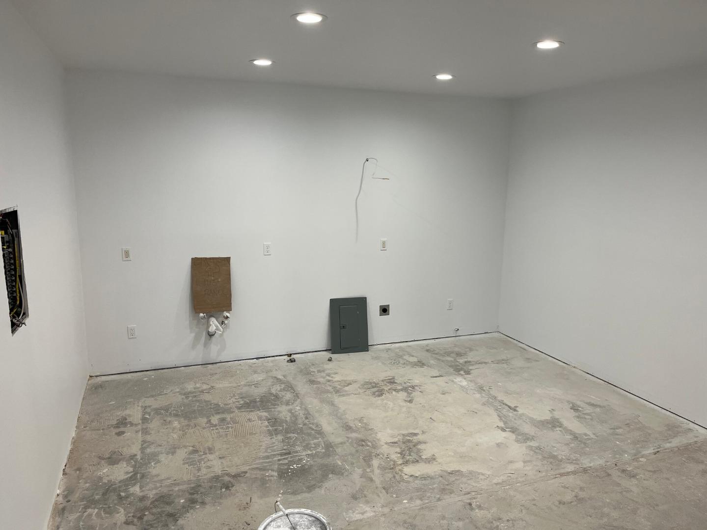 Detail Gallery Image 7 of 9 For 10 Katherine Ave, Salinas,  CA 93901 - – Beds | – Baths