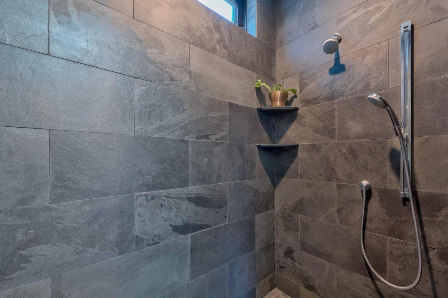 Detail Gallery Image 16 of 33 For 8 El Caminito Rd, Carmel Valley,  CA 93924 - 3 Beds | 3/2 Baths