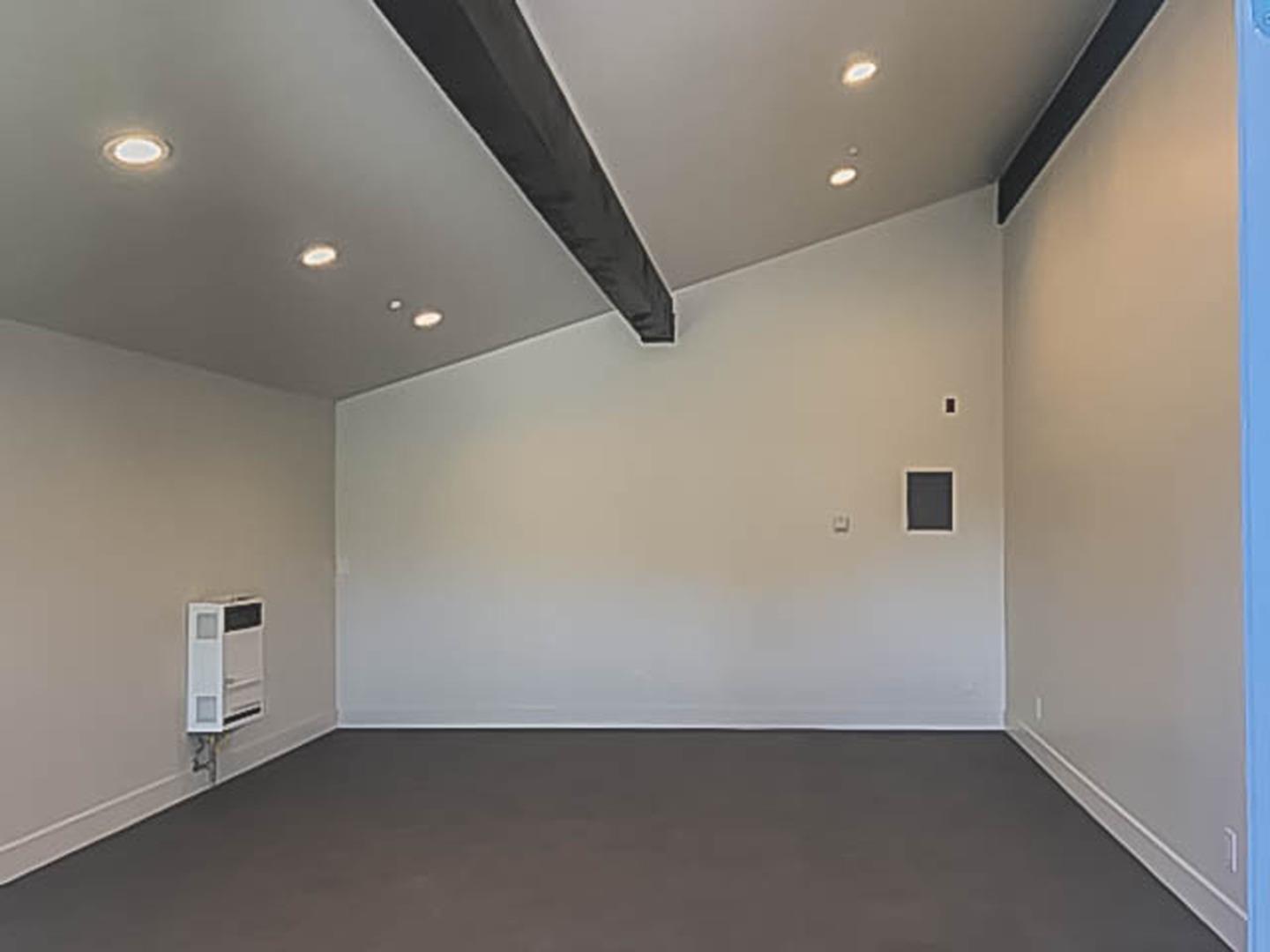 Detail Gallery Image 25 of 33 For 8 El Caminito Rd, Carmel Valley,  CA 93924 - 3 Beds | 3/2 Baths