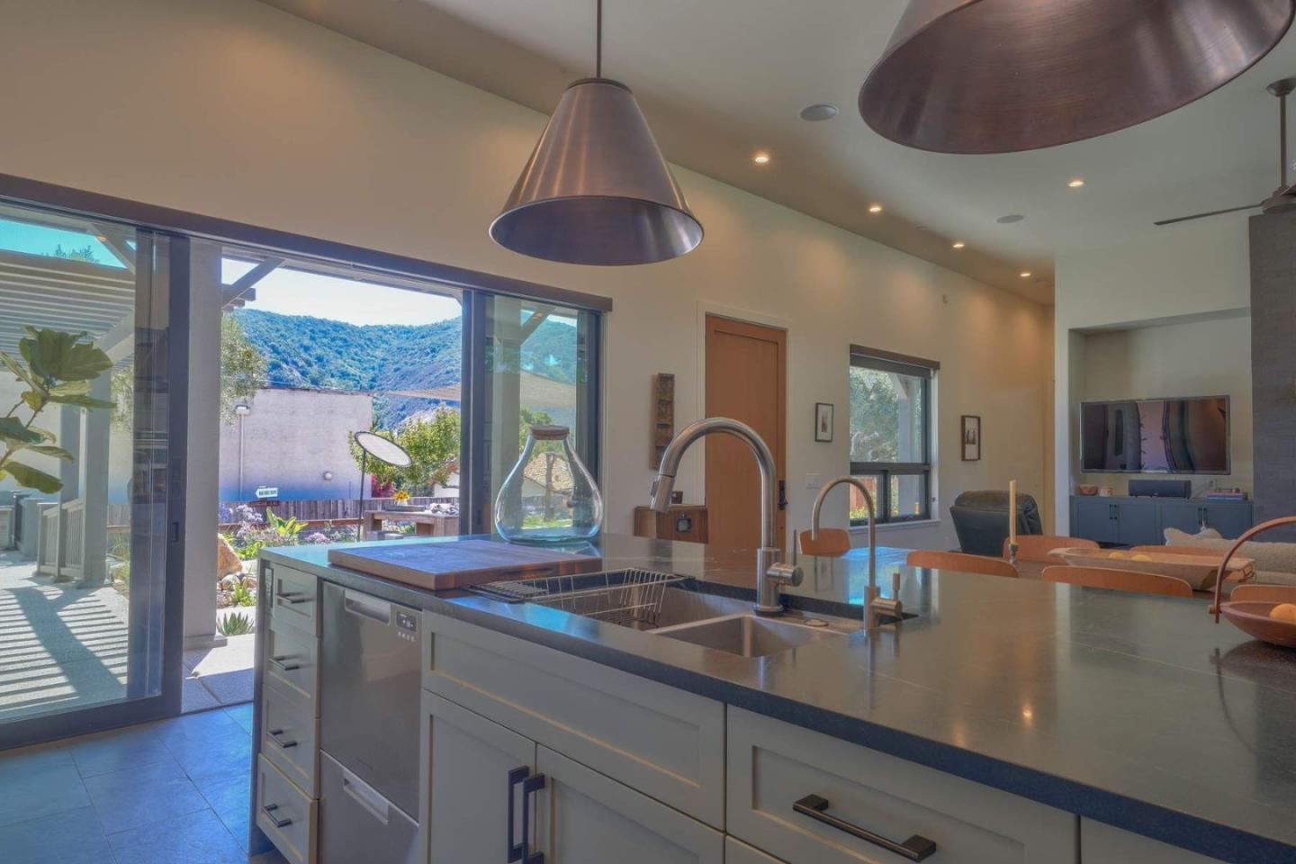 Detail Gallery Image 4 of 33 For 8 El Caminito Rd, Carmel Valley,  CA 93924 - 3 Beds | 3/2 Baths