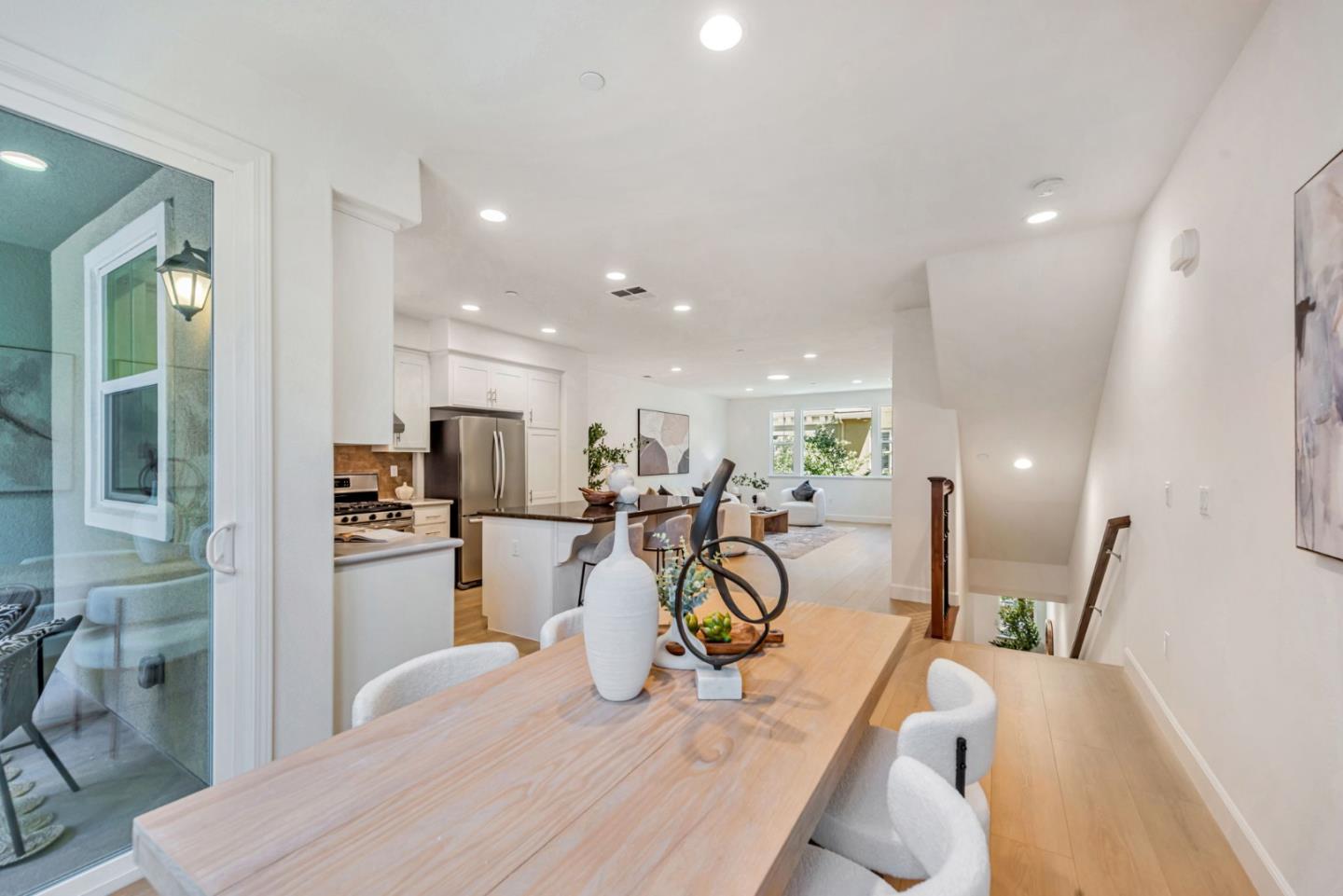 Detail Gallery Image 11 of 32 For 38920 Snapdragon Pl, Newark,  CA 94560 - 3 Beds | 3/1 Baths
