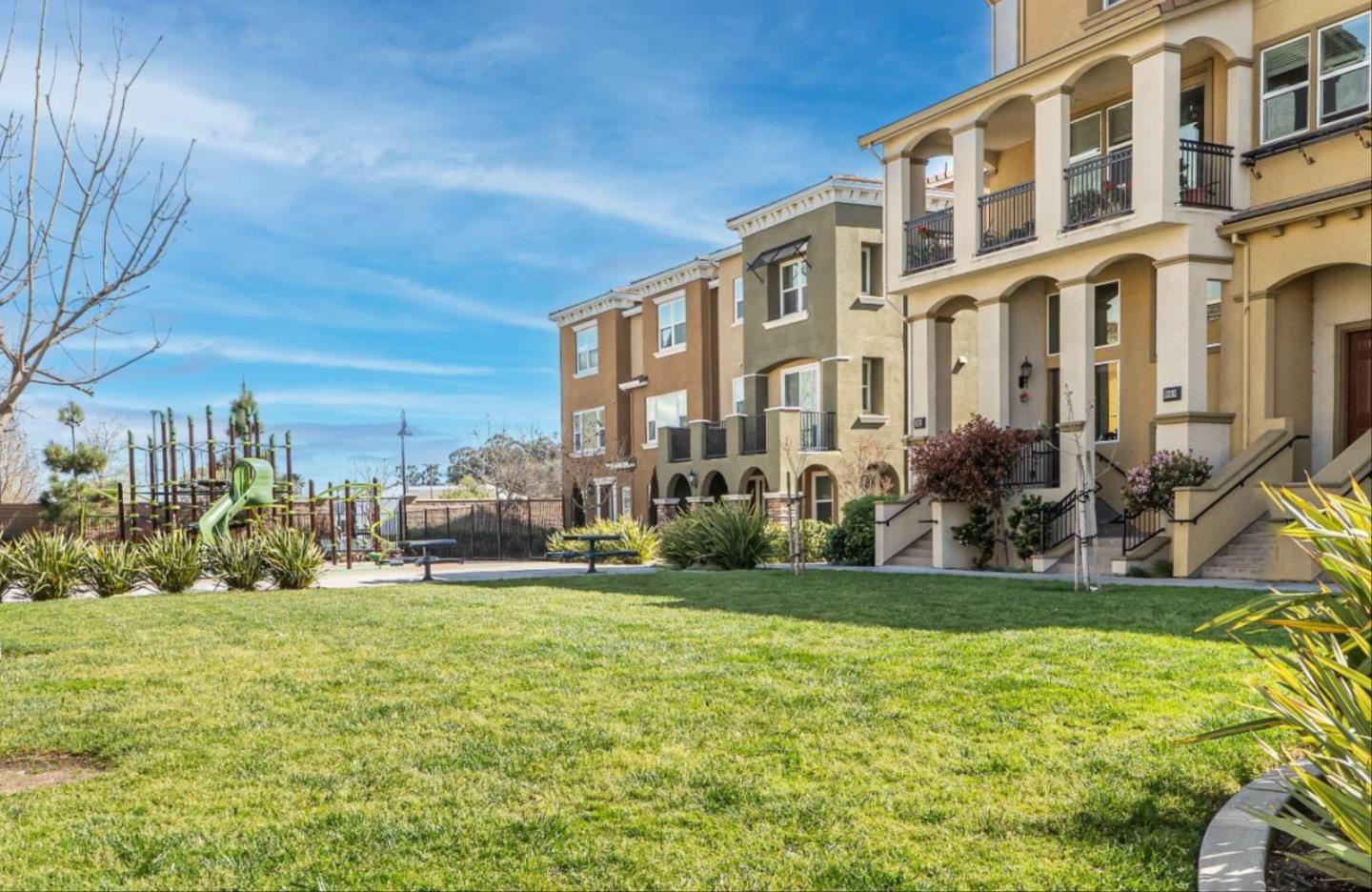 Detail Gallery Image 30 of 32 For 38920 Snapdragon Pl, Newark,  CA 94560 - 3 Beds | 3/1 Baths