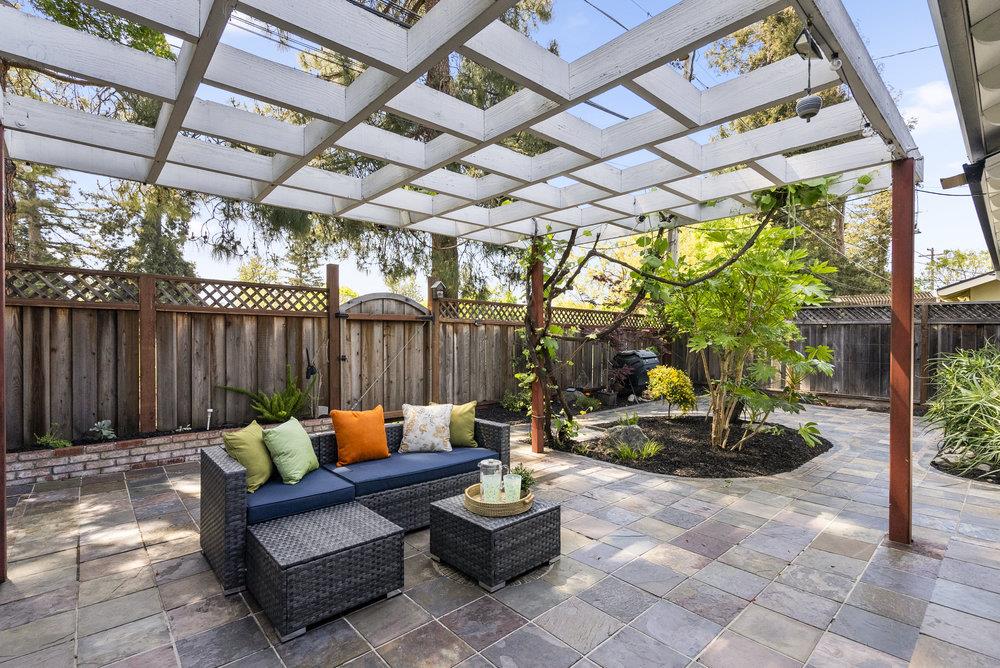 Detail Gallery Image 24 of 32 For 5045 Rafton Dr, San Jose,  CA 95124 - 4 Beds | 2/1 Baths