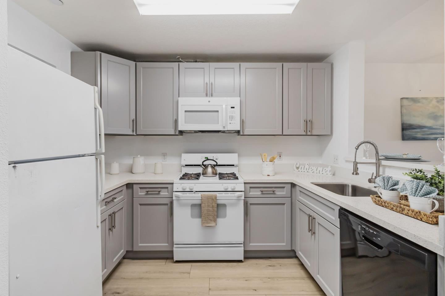 Detail Gallery Image 13 of 45 For 314 Morning Star Dr, San Jose,  CA 95131 - 3 Beds | 2 Baths