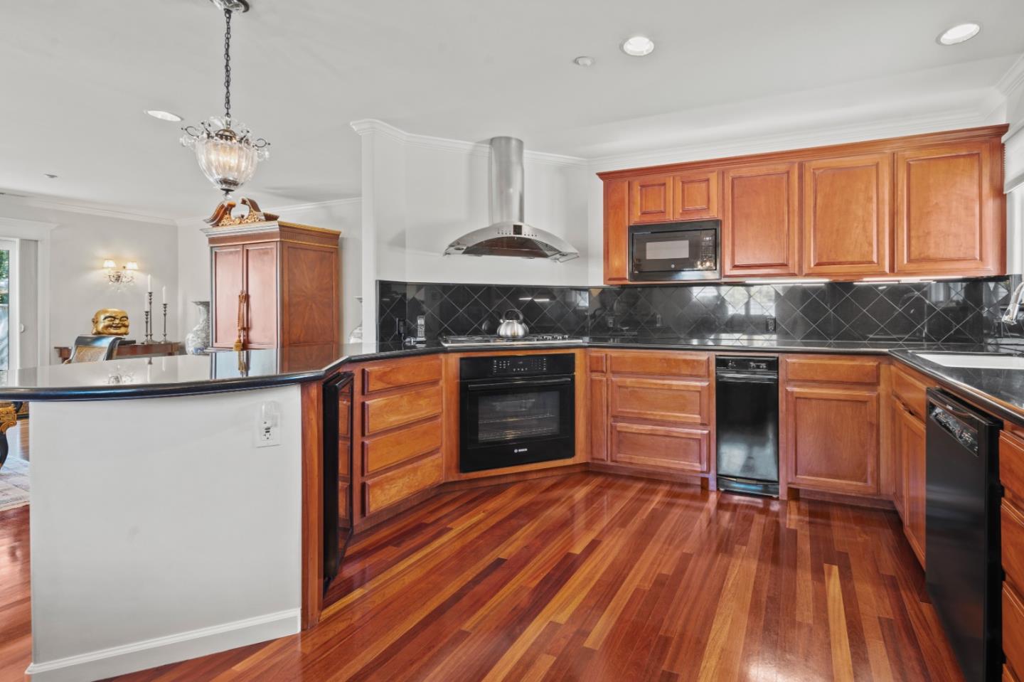 Detail Gallery Image 10 of 45 For 1147 Arrowhead Rd, Pebble Beach,  CA 93953 - 3 Beds | 2 Baths