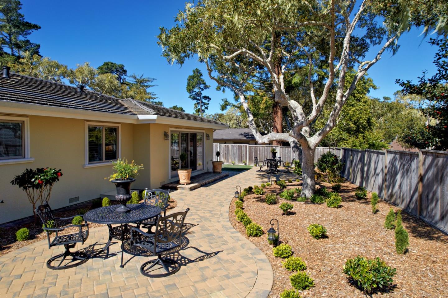 Detail Gallery Image 36 of 45 For 1147 Arrowhead Rd, Pebble Beach,  CA 93953 - 3 Beds | 2 Baths