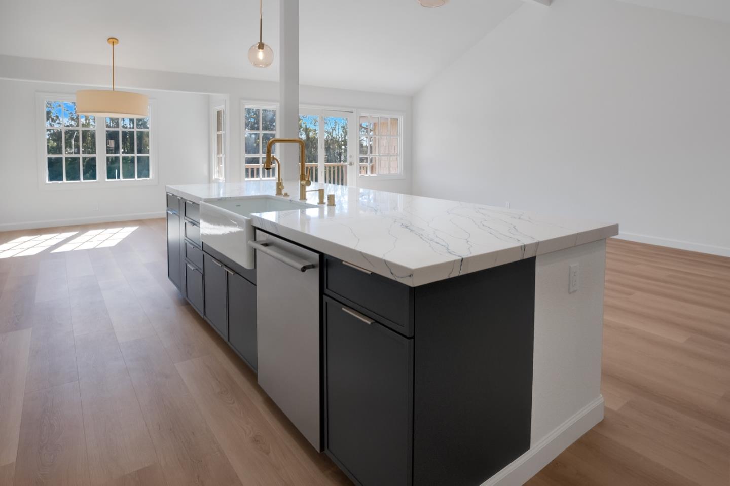 Detail Gallery Image 12 of 23 For 94 Frederick St #C,  Santa Cruz,  CA 95062 - 3 Beds | 3/1 Baths