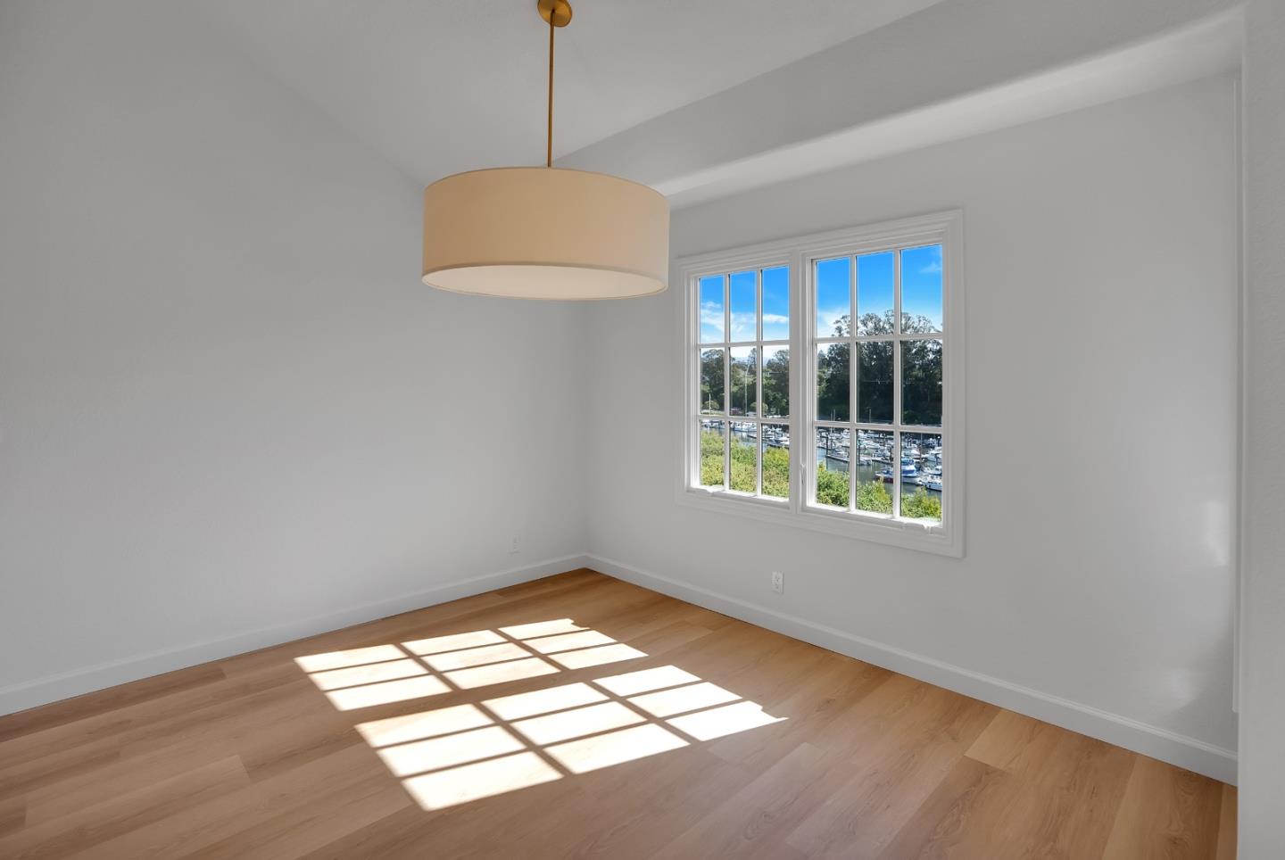 Detail Gallery Image 14 of 23 For 94 Frederick St #C,  Santa Cruz,  CA 95062 - 3 Beds | 3/1 Baths