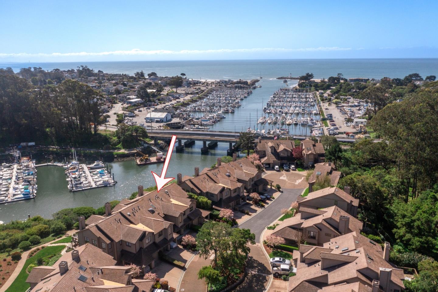 Detail Gallery Image 3 of 23 For 94 Frederick St #C,  Santa Cruz,  CA 95062 - 3 Beds | 3/1 Baths