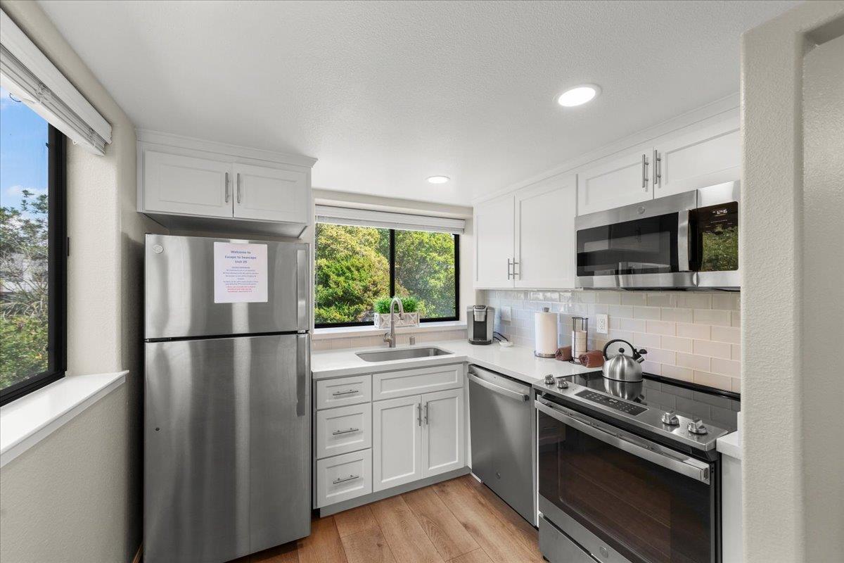 Detail Gallery Image 14 of 51 For 29 Seascape Resort Dr, Aptos,  CA 95003 - 2 Beds | 2/1 Baths