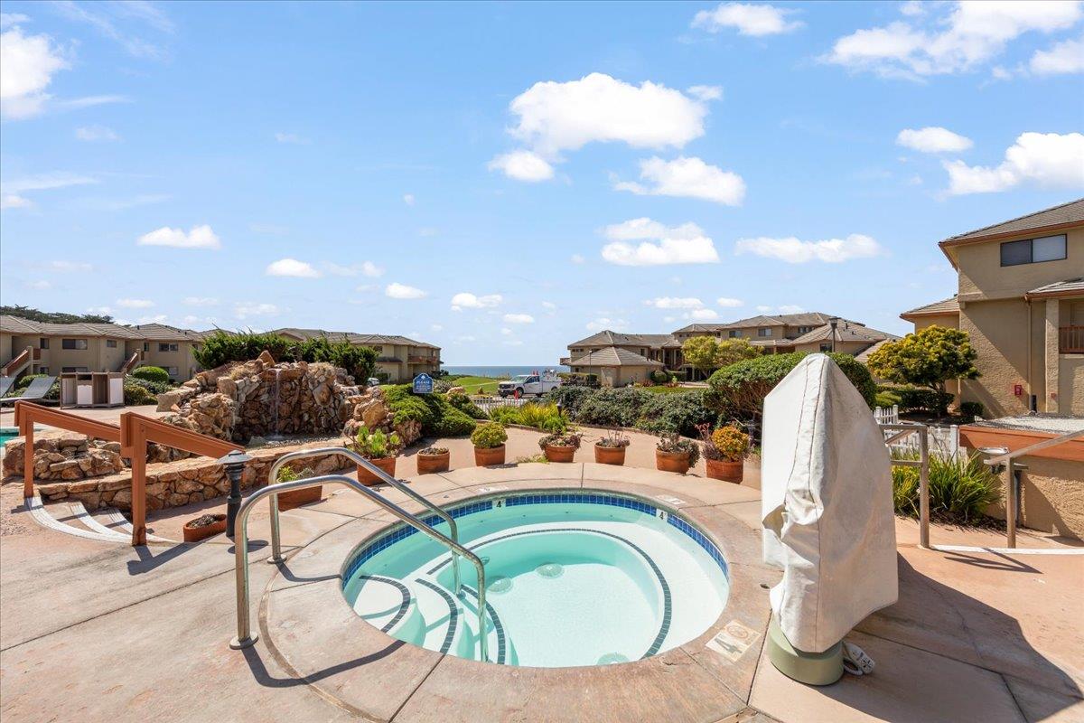 Detail Gallery Image 34 of 51 For 29 Seascape Resort Dr, Aptos,  CA 95003 - 2 Beds | 2/1 Baths