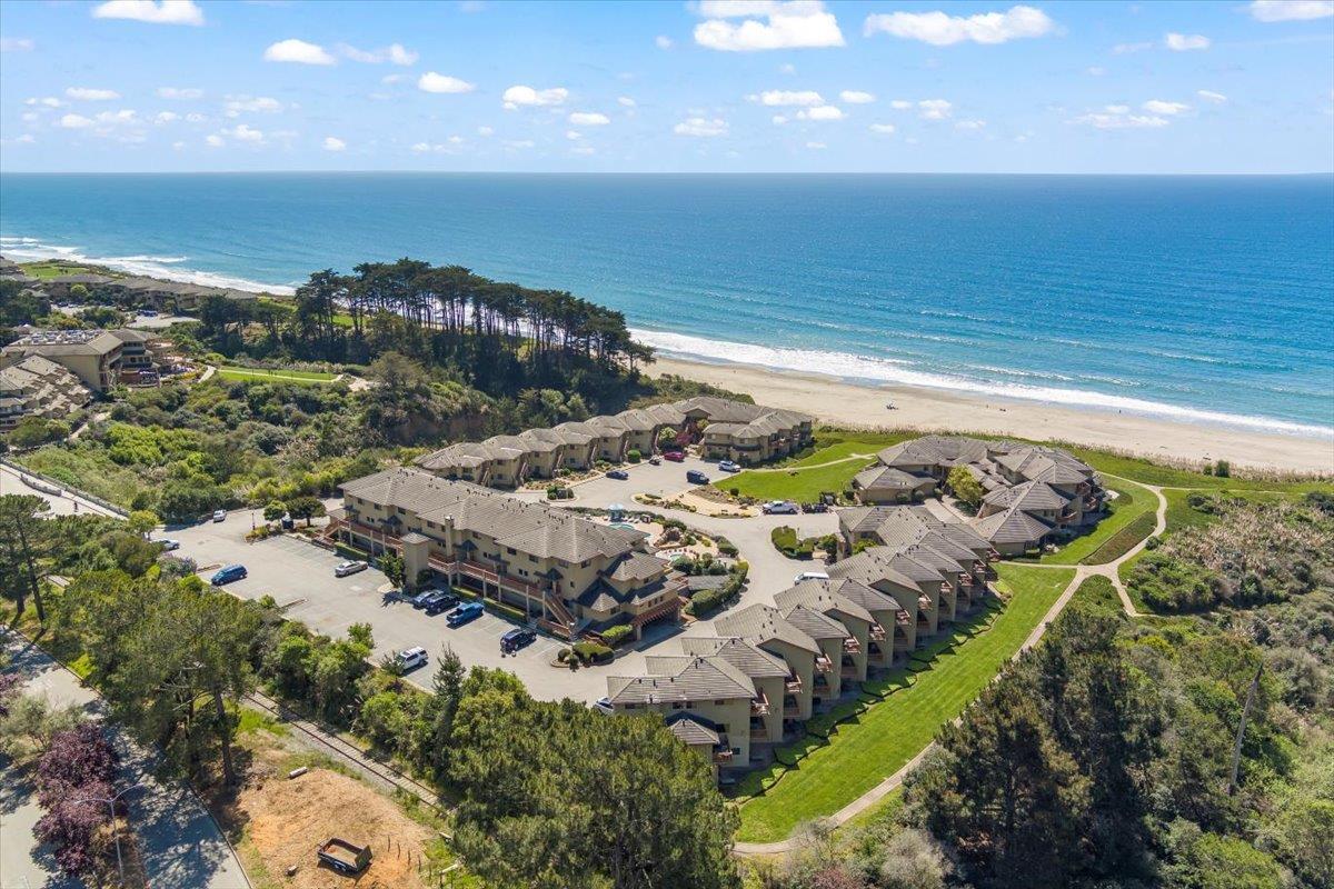 Detail Gallery Image 37 of 51 For 29 Seascape Resort Dr, Aptos,  CA 95003 - 2 Beds | 2/1 Baths