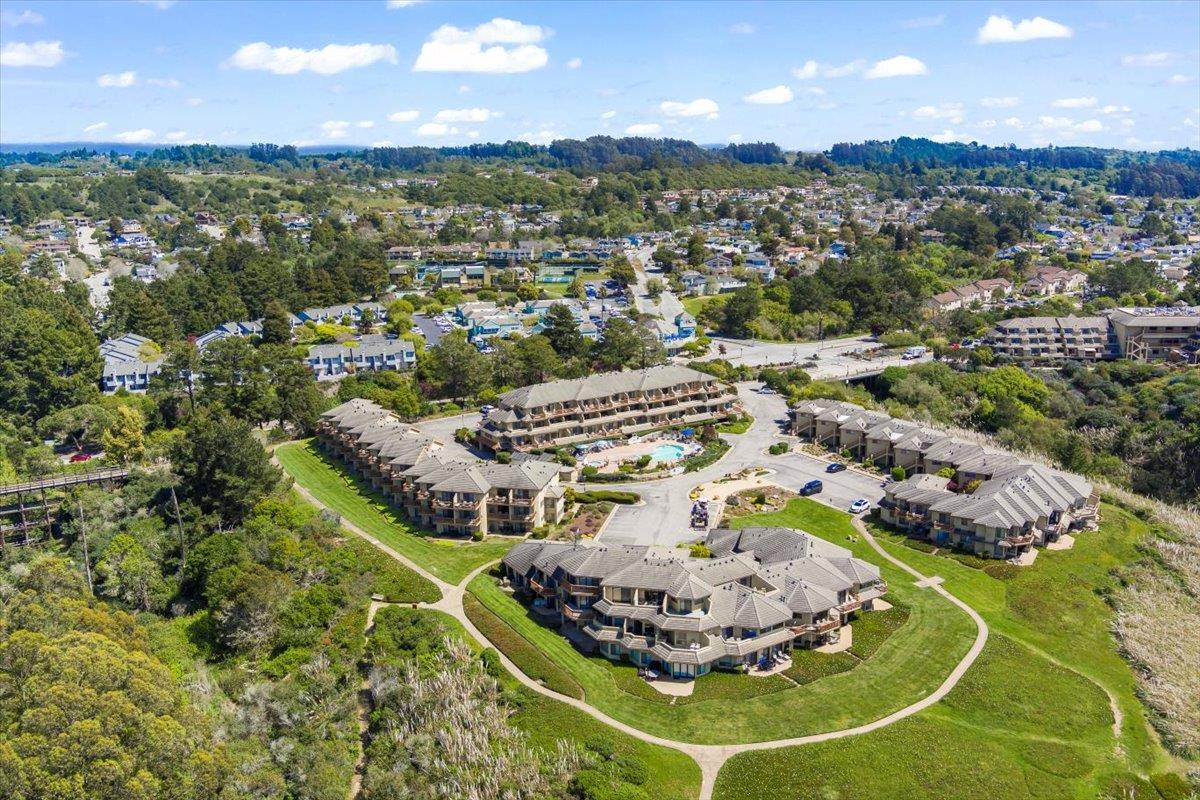Detail Gallery Image 38 of 51 For 29 Seascape Resort Dr, Aptos,  CA 95003 - 2 Beds | 2/1 Baths