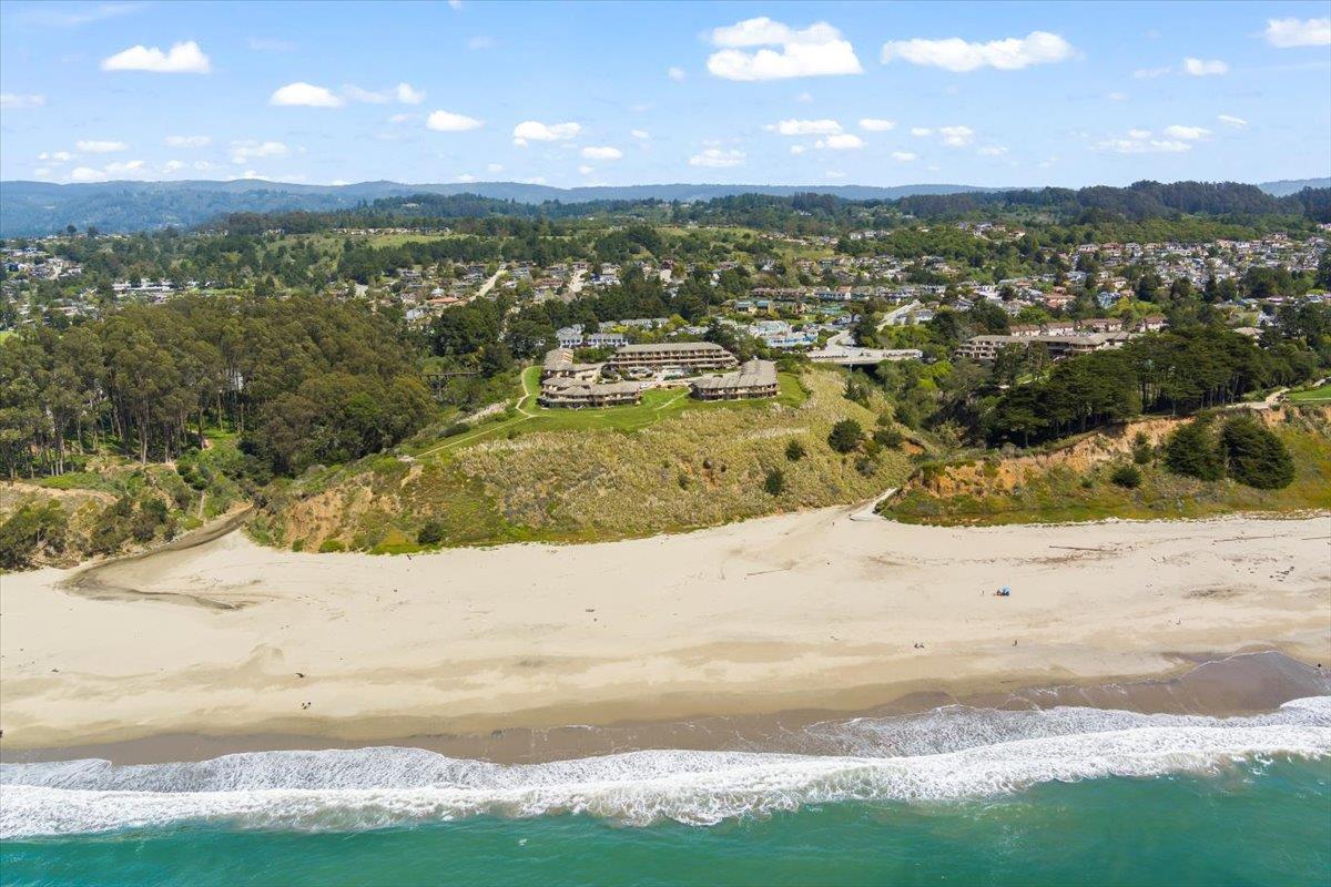 Detail Gallery Image 39 of 51 For 29 Seascape Resort Dr, Aptos,  CA 95003 - 2 Beds | 2/1 Baths