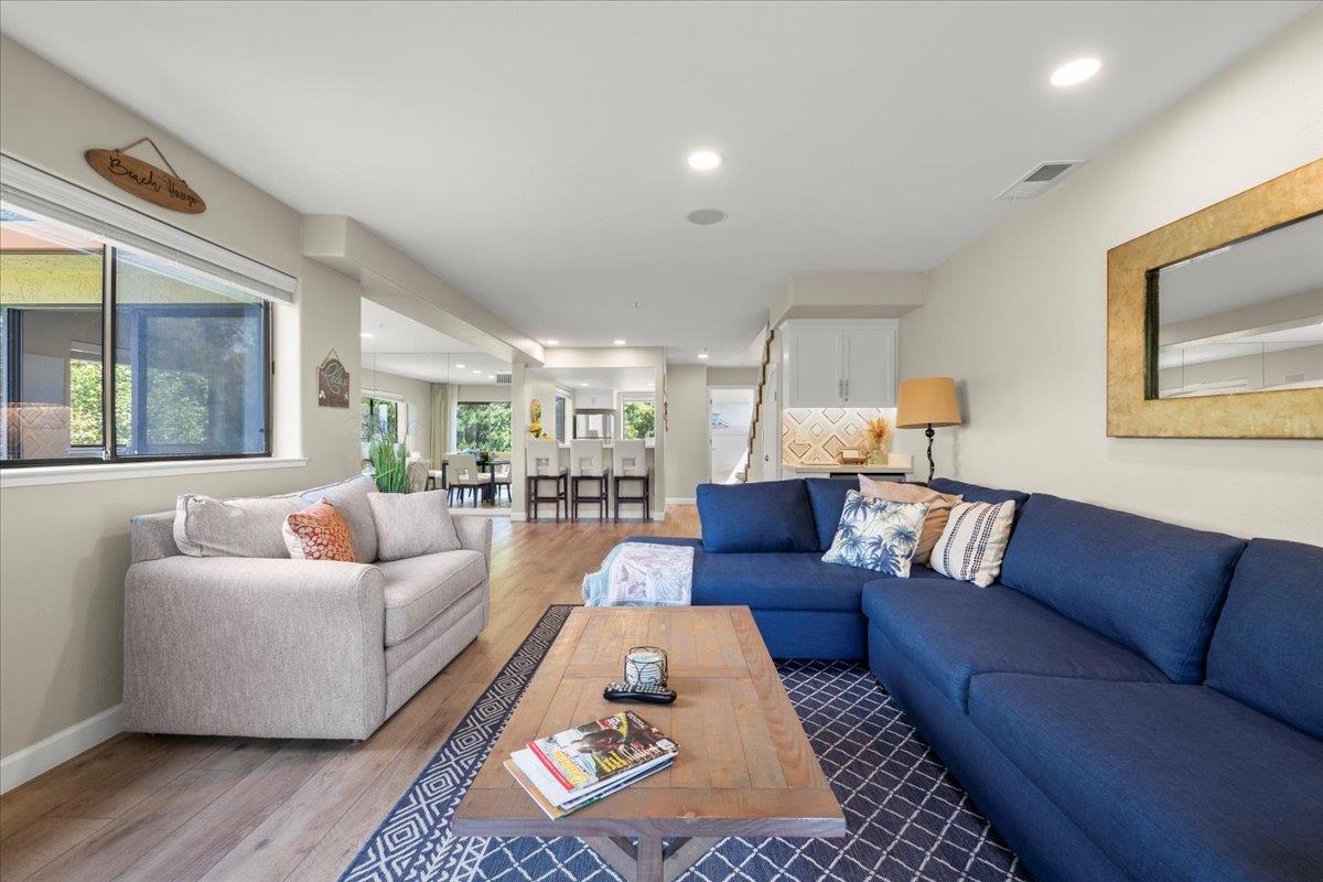 Detail Gallery Image 8 of 51 For 29 Seascape Resort Dr, Aptos,  CA 95003 - 2 Beds | 2/1 Baths