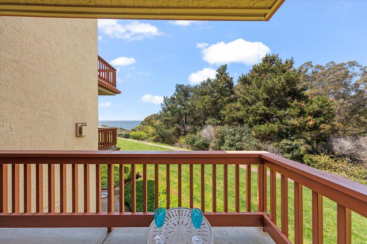 Detail Gallery Image 9 of 51 For 29 Seascape Resort Dr, Aptos,  CA 95003 - 2 Beds | 2/1 Baths