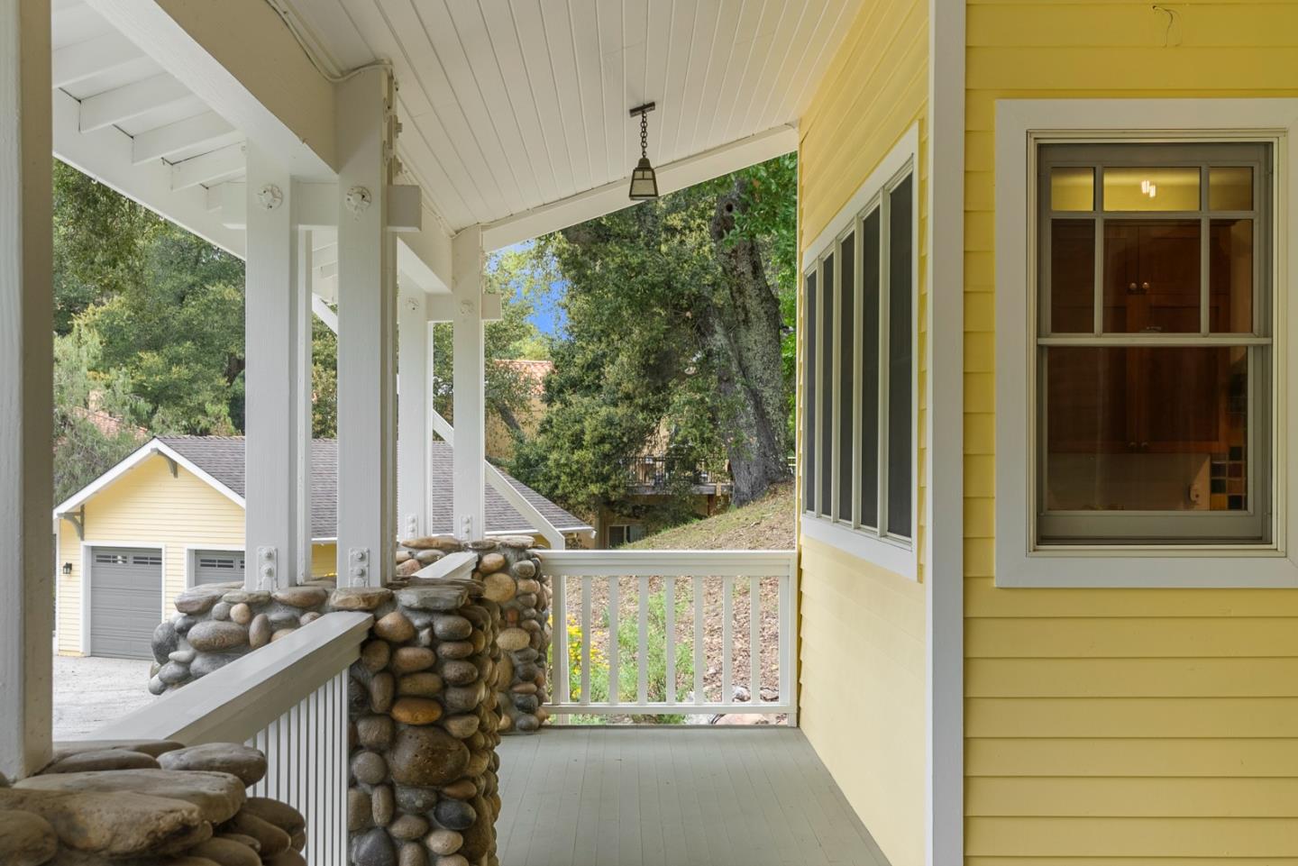 Detail Gallery Image 16 of 83 For 18101 Idylwild Rd, Los Gatos,  CA 95033 - 4 Beds | 2/1 Baths