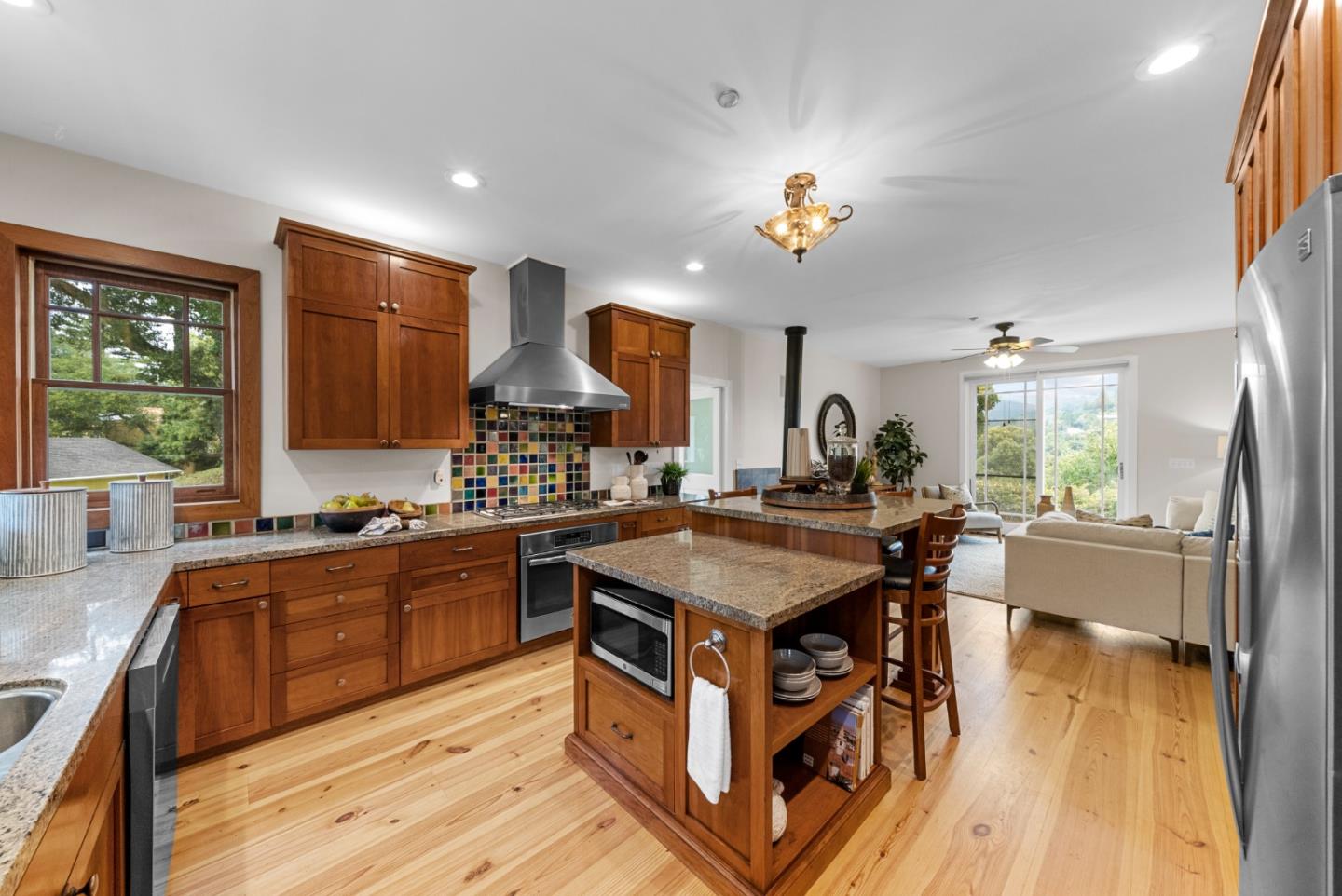 Detail Gallery Image 36 of 83 For 18101 Idylwild Rd, Los Gatos,  CA 95033 - 4 Beds | 2/1 Baths