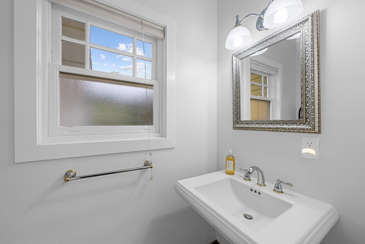 Detail Gallery Image 47 of 83 For 18101 Idylwild Rd, Los Gatos,  CA 95033 - 4 Beds | 2/1 Baths